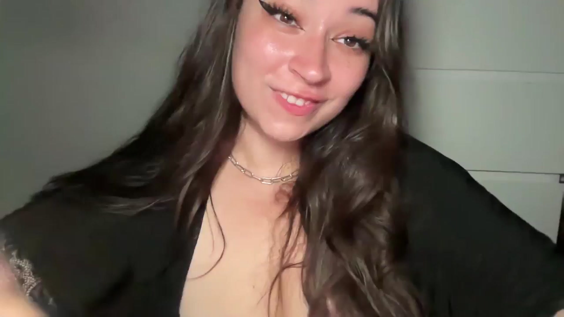 Gallery image thumbnail from Hasymura's myfreecams stream on, 09/02/2024, 24:51 image 1 of 20