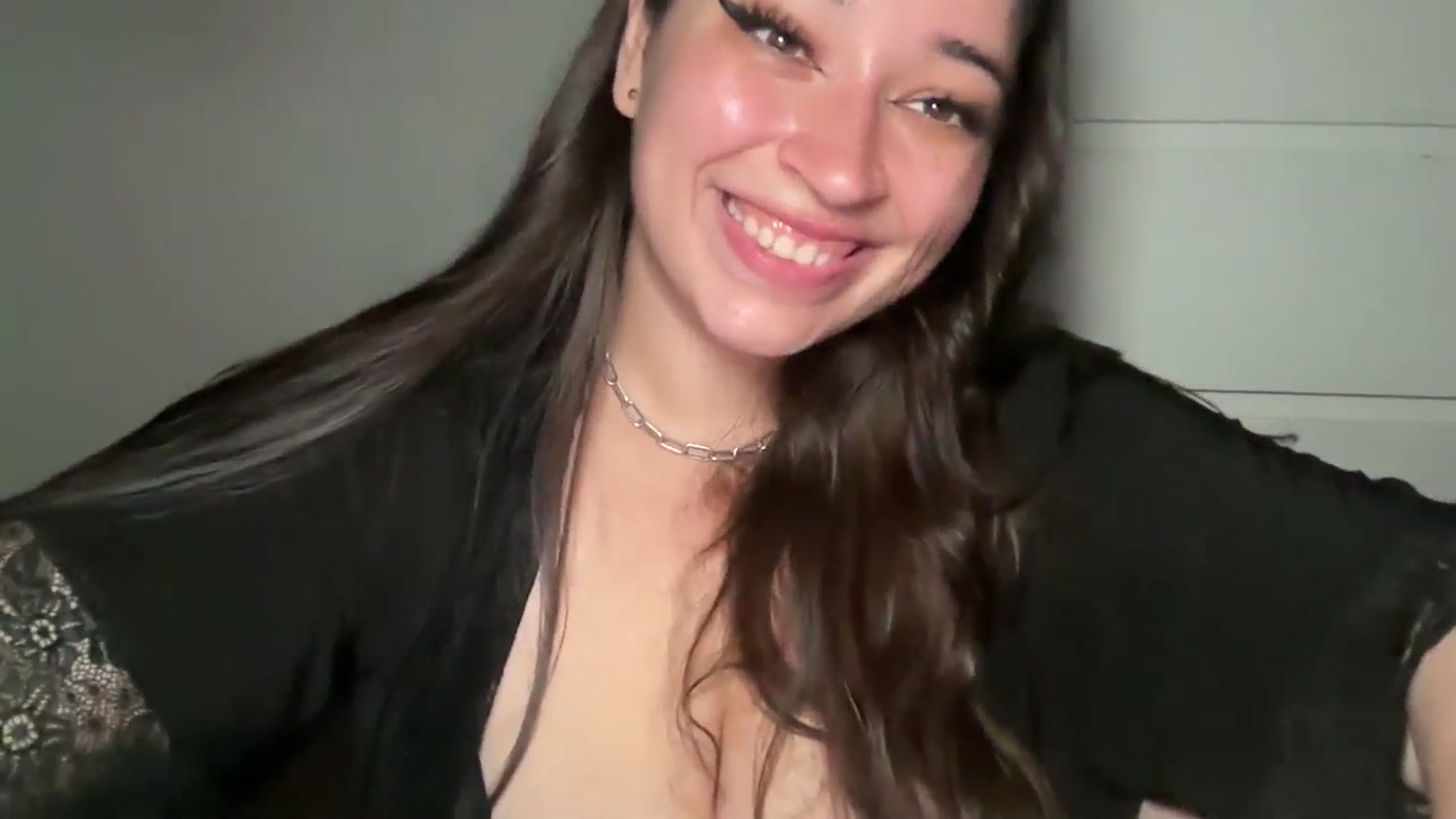 Gallery image thumbnail from Hasymura's myfreecams stream on, 09/02/2024, 24:51 image 14 of 20
