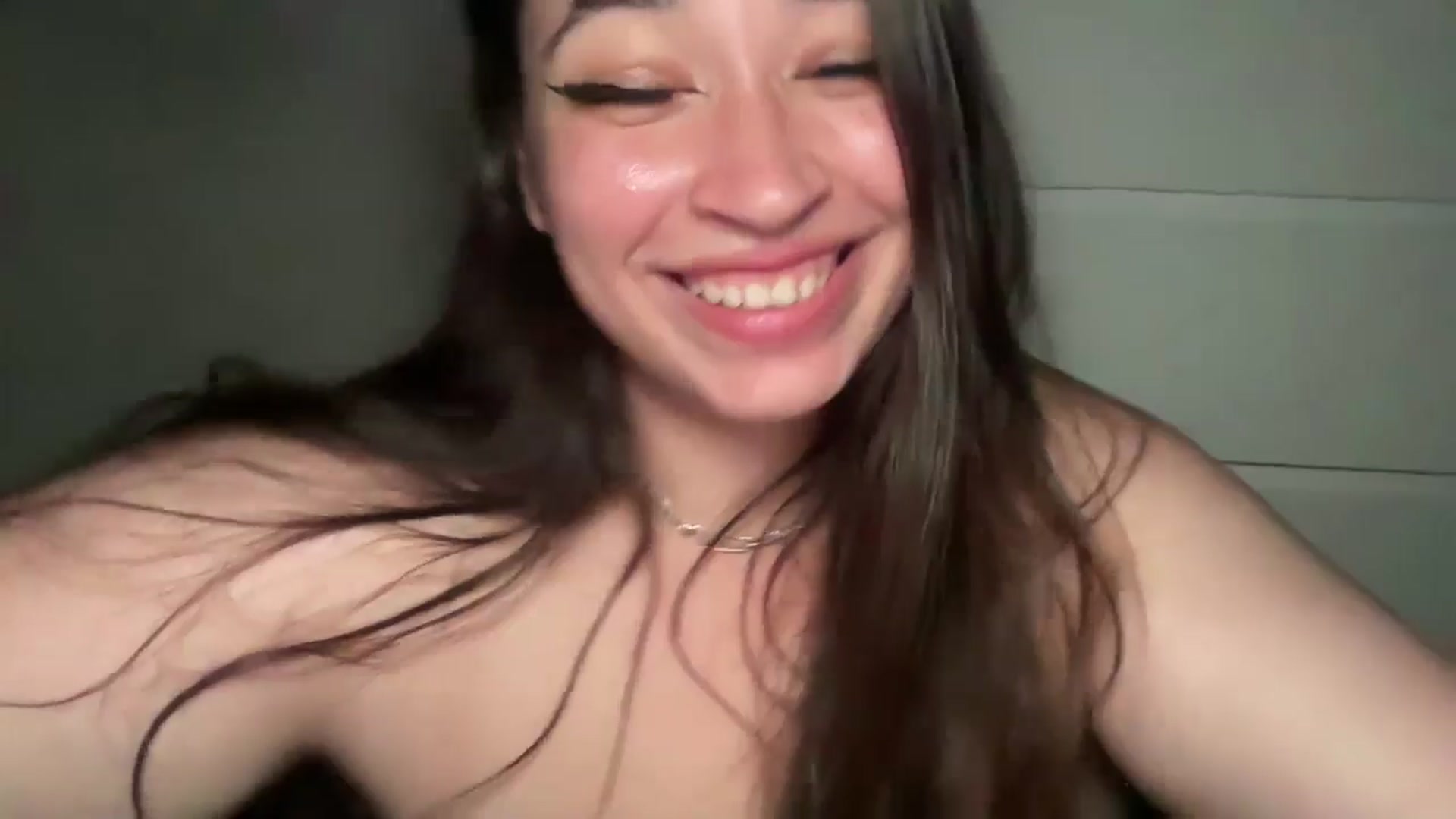 Gallery image thumbnail from Hasymura's myfreecams stream on, 09/03/2024, 01:36 image 18 of 20