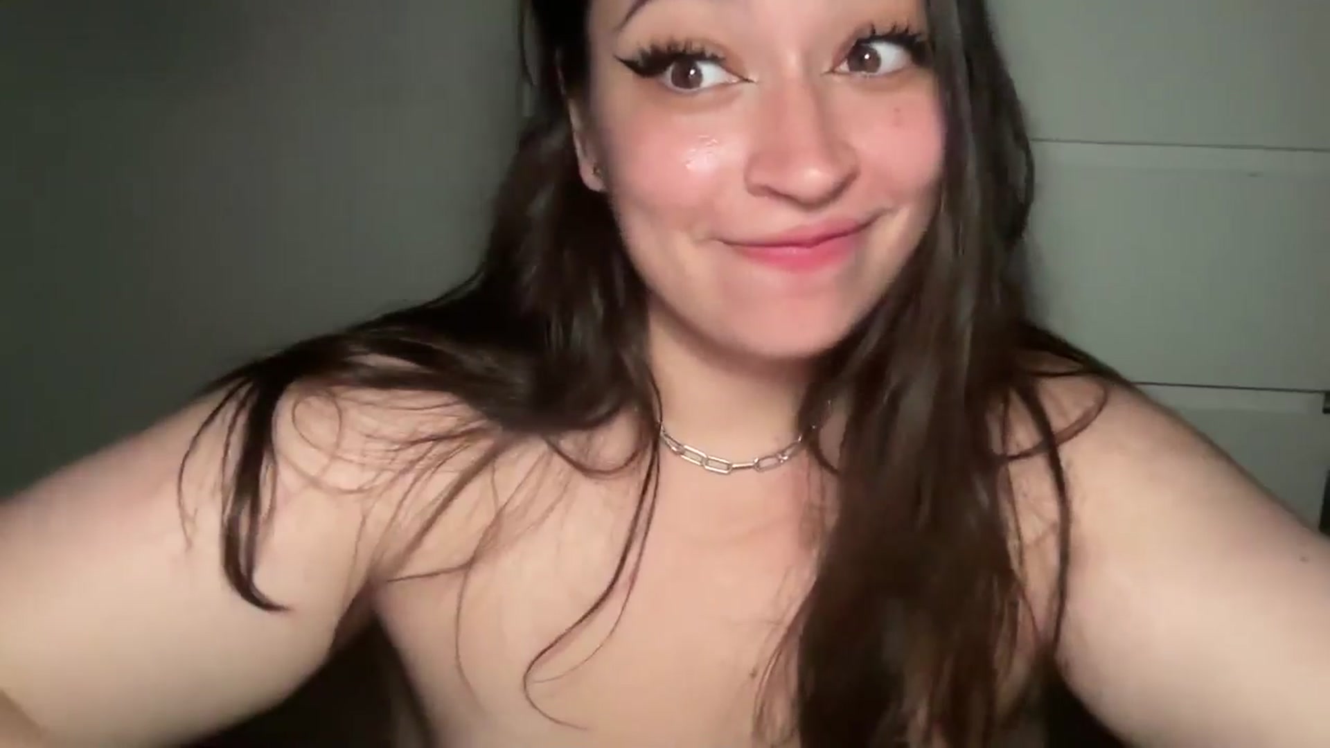 Gallery image thumbnail from Hasymura's myfreecams stream on, 09/03/2024, 01:36 image 14 of 20