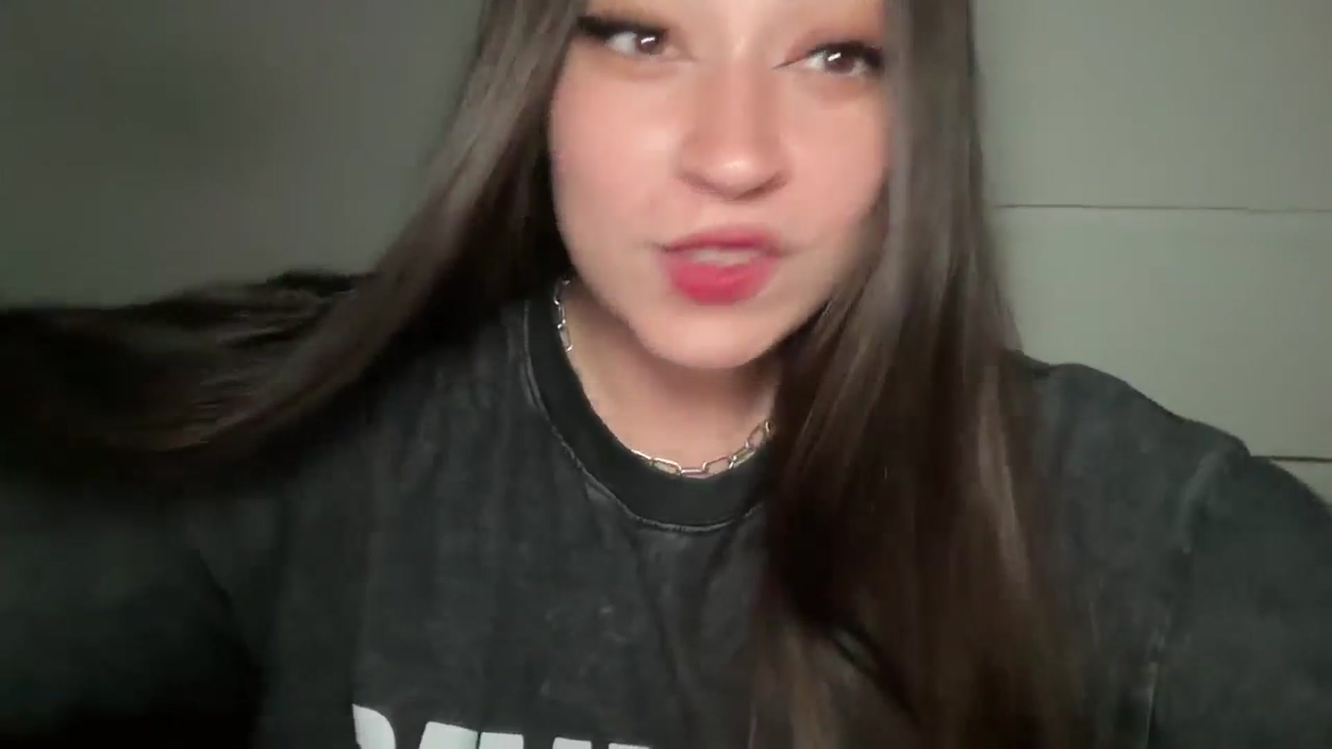 Gallery image thumbnail from Hasymura's myfreecams stream on, 09/03/2024, 23:02 image 9 of 20
