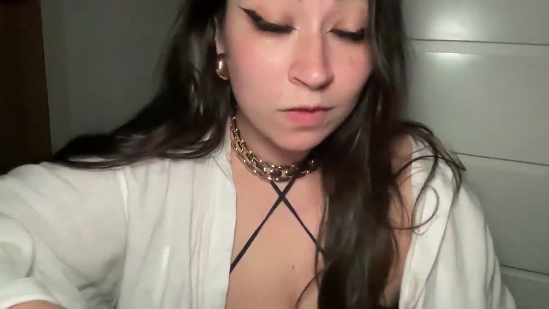 Gallery image thumbnail from Hasymura's myfreecams stream on, 09/08/2024, 02:00 image 16 of 20