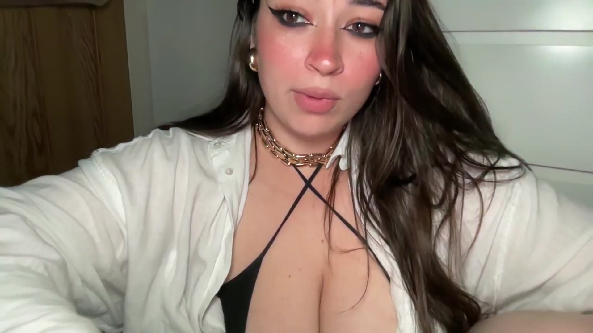 Gallery image thumbnail from Hasymura's myfreecams stream on, 09/08/2024, 22:11 image 11 of 20