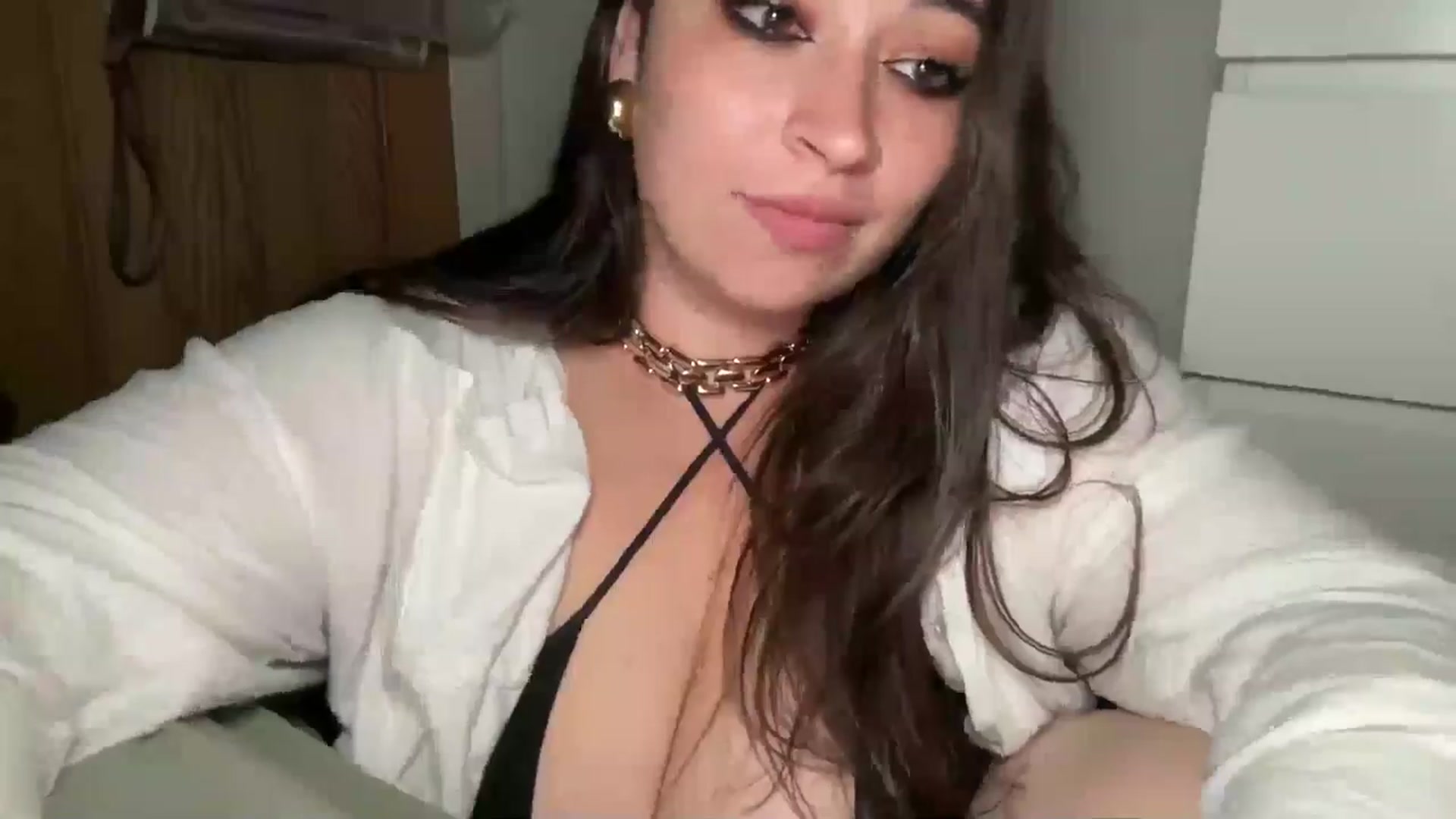 Gallery image thumbnail from Hasymura's myfreecams stream on, 09/09/2024, 22:49 image 10 of 20
