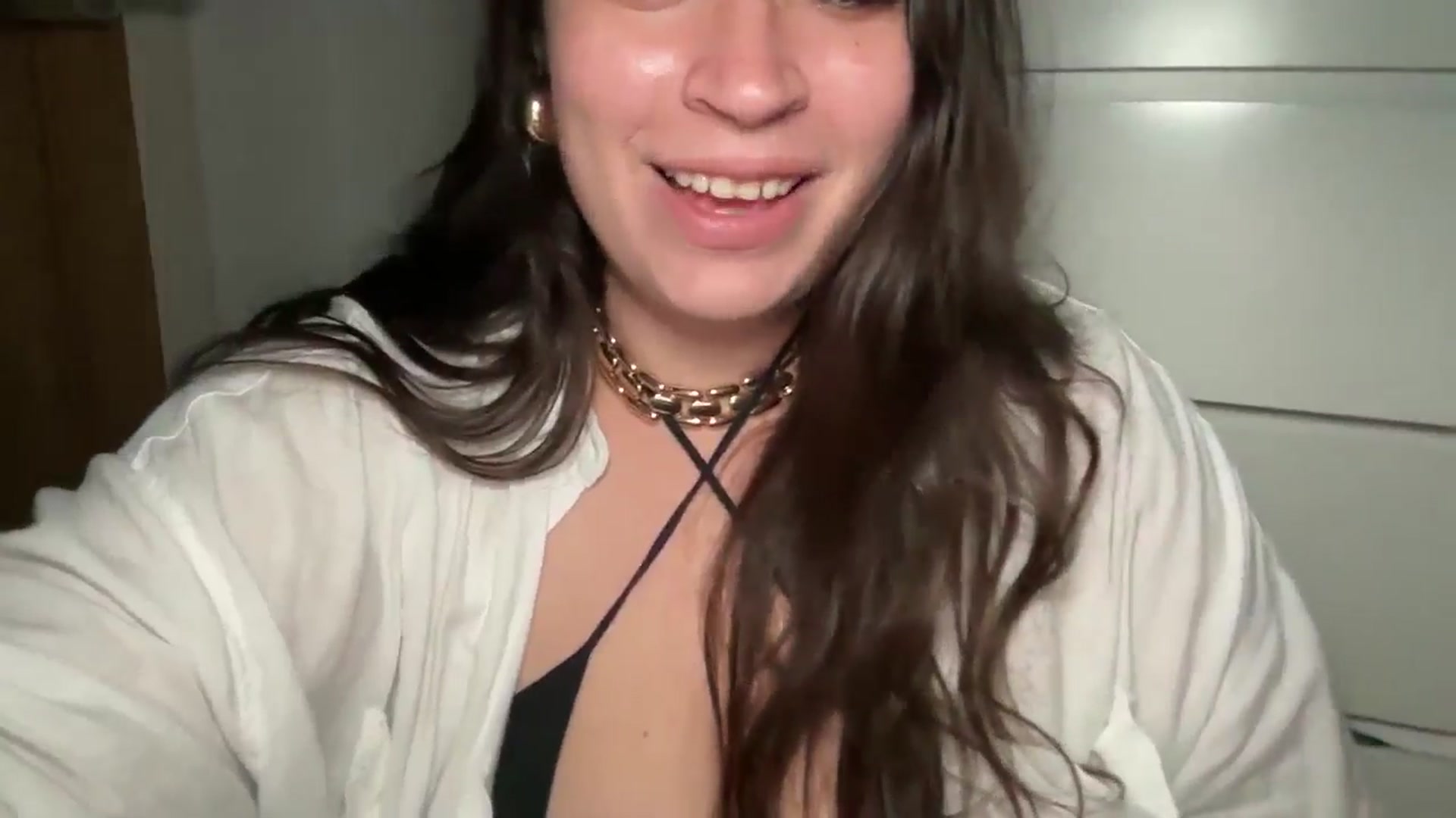 Gallery image thumbnail from Hasymura's myfreecams stream on, 09/10/2024, 23:46 image 3 of 20