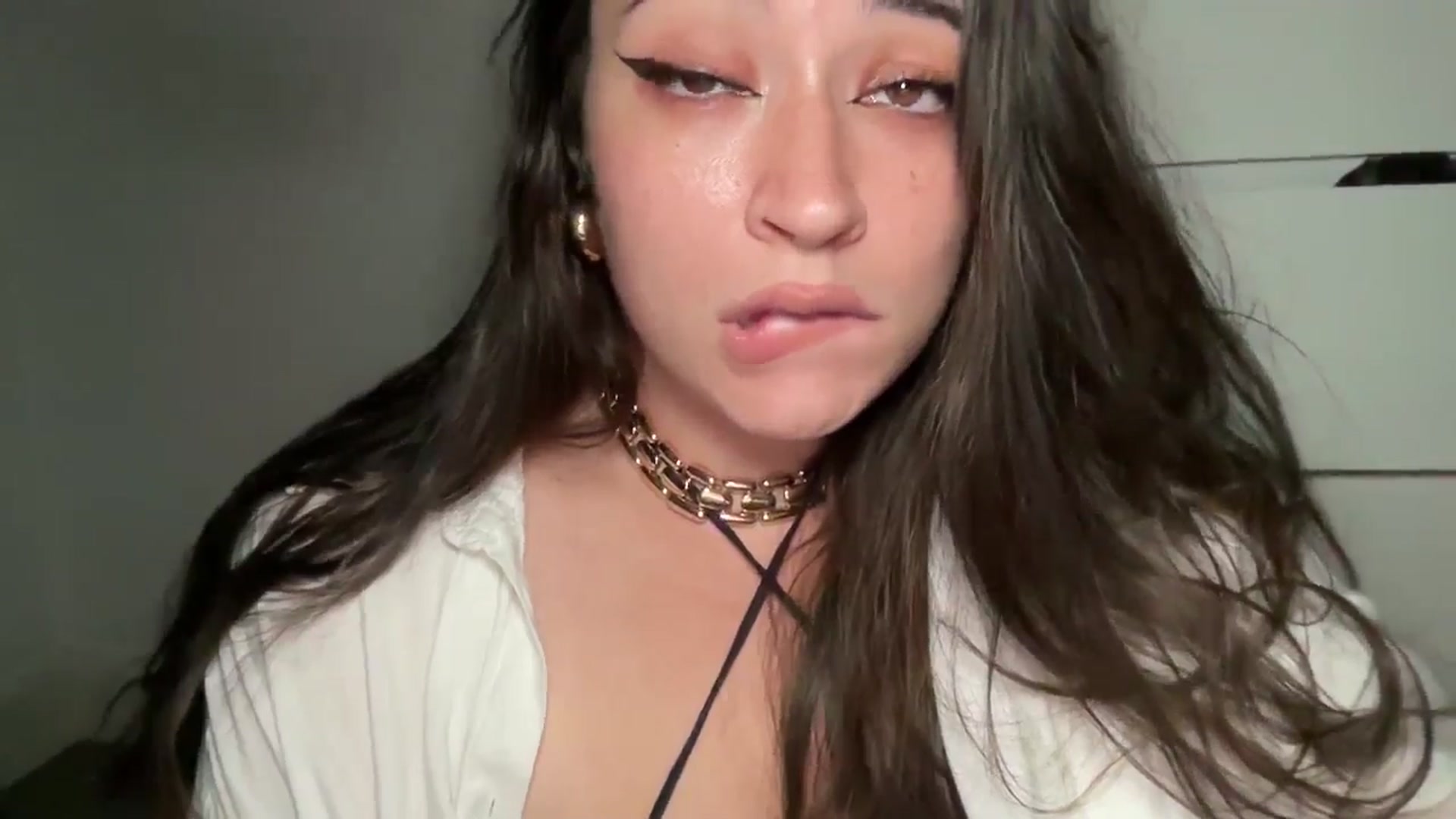 Gallery image thumbnail from Hasymura's myfreecams stream on, 09/11/2024, 24:02 image 8 of 20