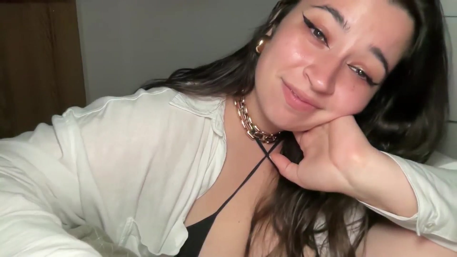Gallery image thumbnail from Hasymura's myfreecams stream on, 09/11/2024, 24:02 image 2 of 20