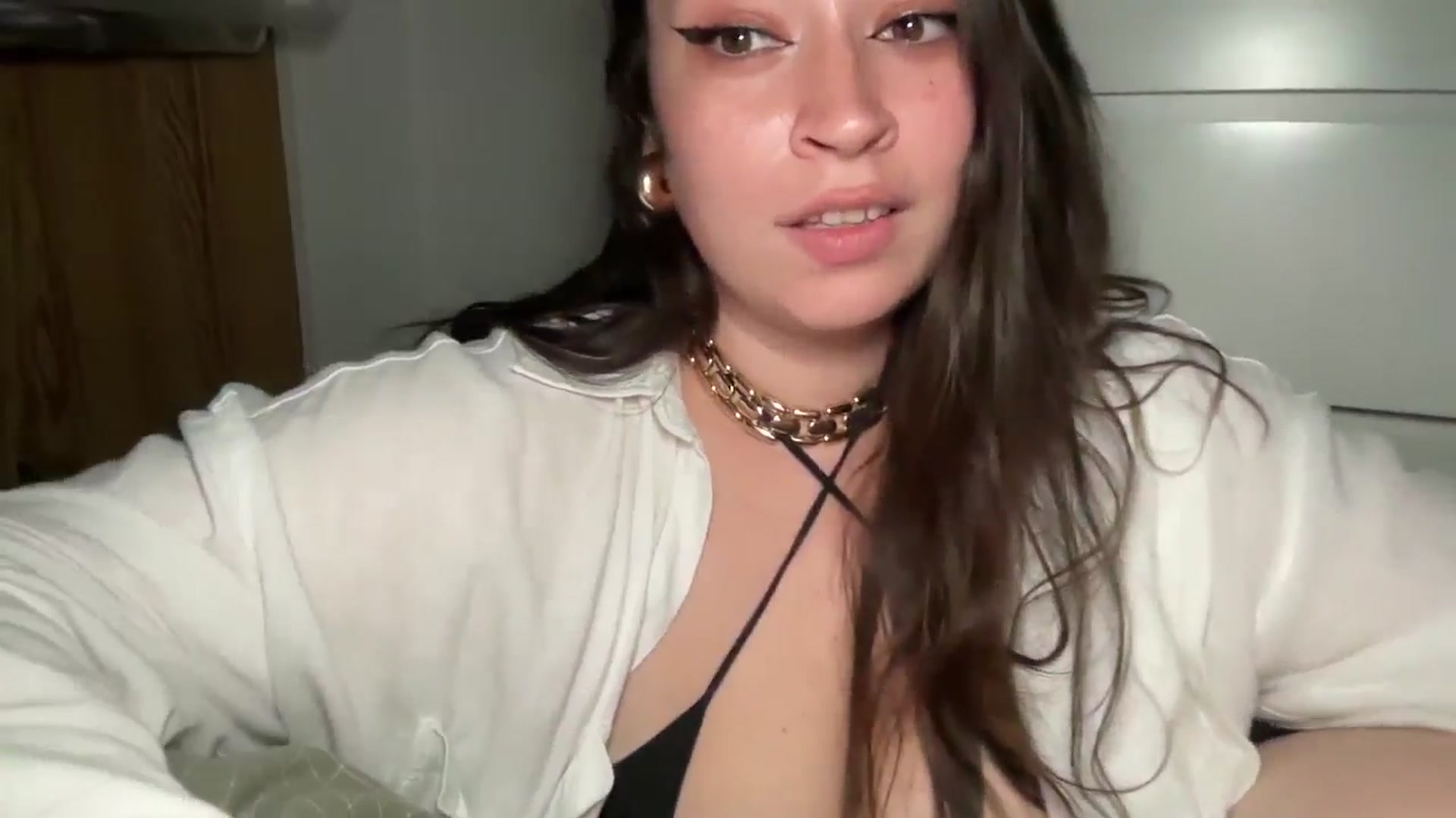 Gallery image thumbnail from Hasymura's myfreecams stream on, 09/11/2024, 24:02 image 4 of 20