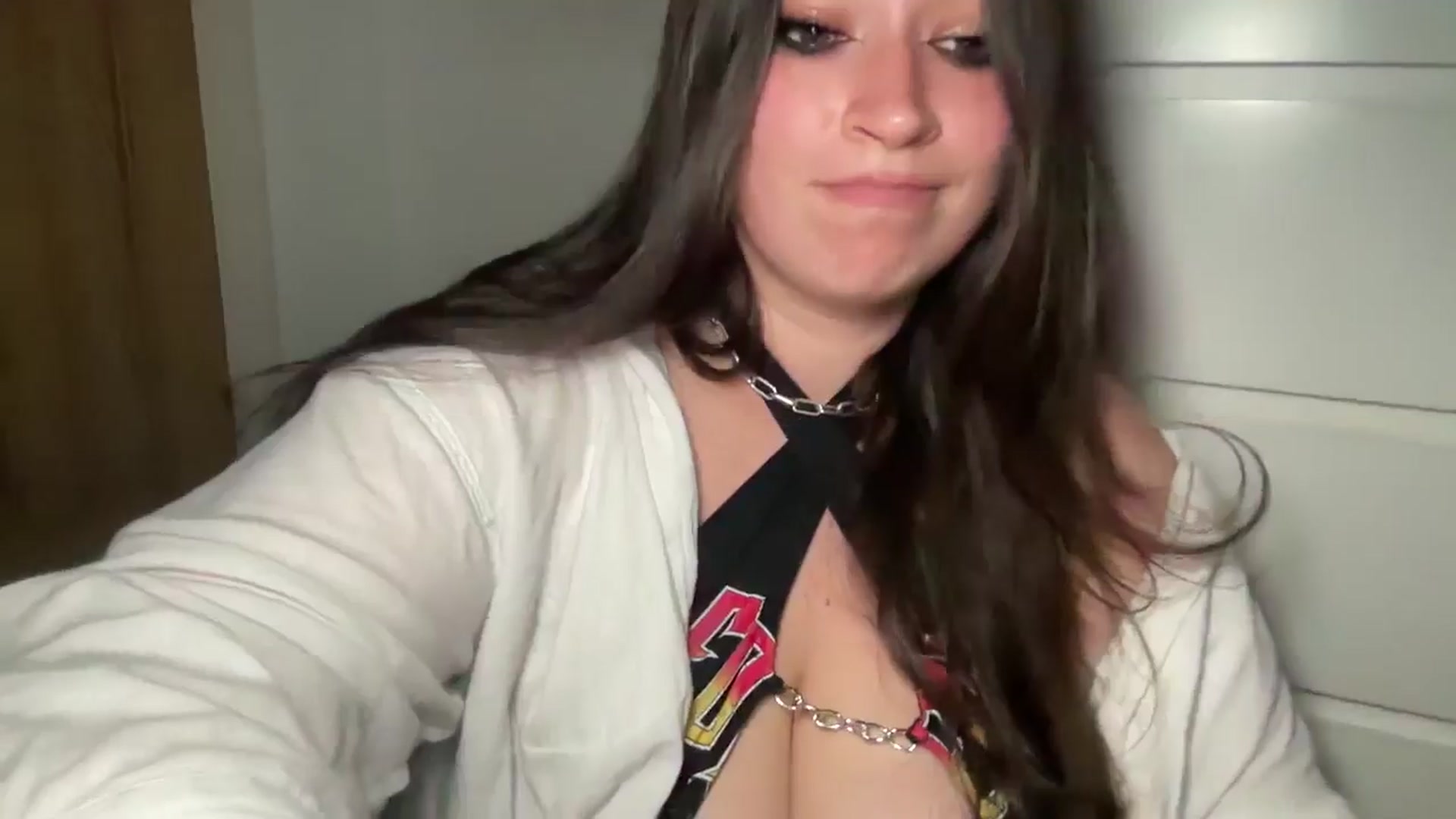 Gallery image thumbnail from Hasymura's myfreecams stream on, 09/12/2024, 21:01 image 19 of 20