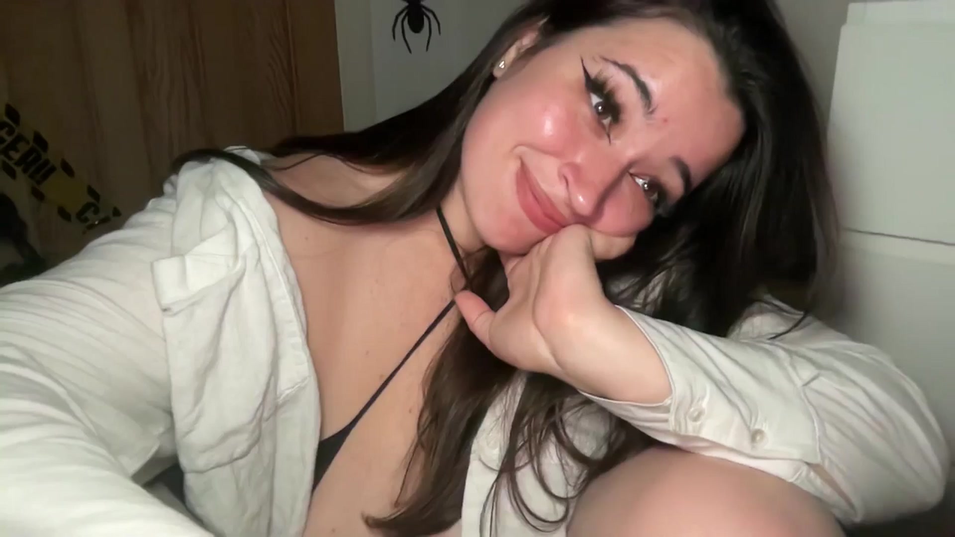 Gallery image thumbnail from Hasymura's myfreecams stream on, 10/10/2024, 23:00 image 10 of 20