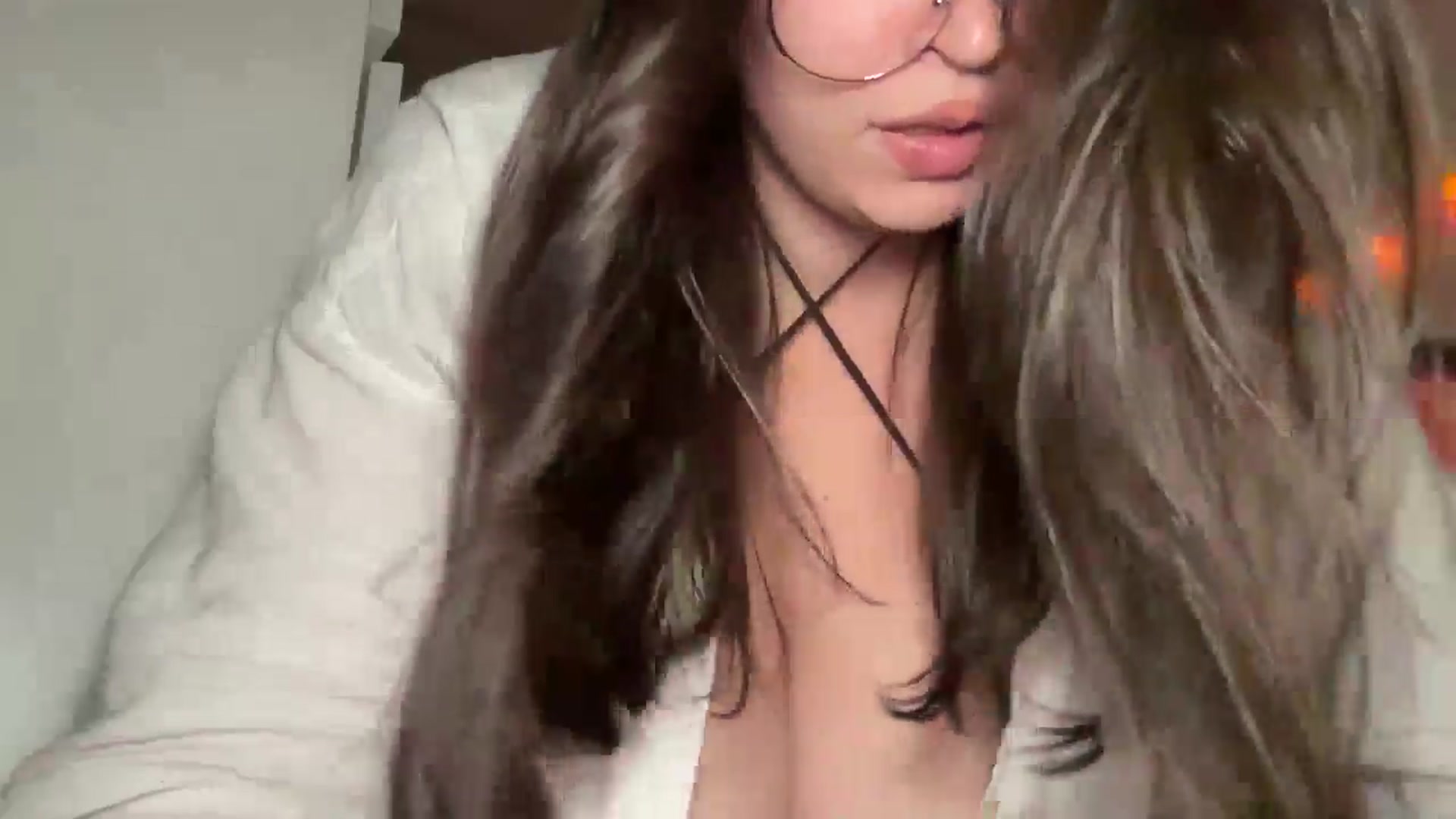 Gallery image thumbnail from Hasymura's myfreecams stream on, 10/14/2024, 23:58 image 15 of 20