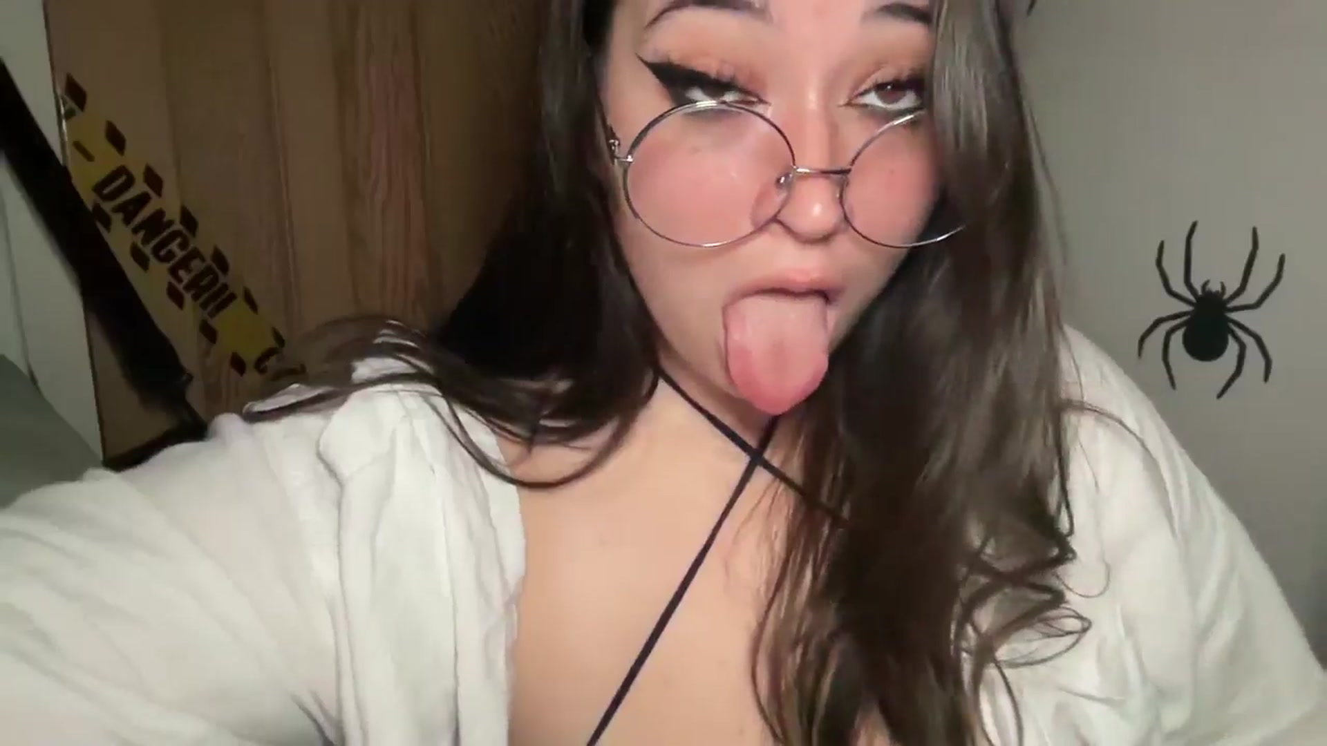 Gallery image thumbnail from Hasymura's myfreecams stream on, 10/24/2024, 22:37 image 5 of 20