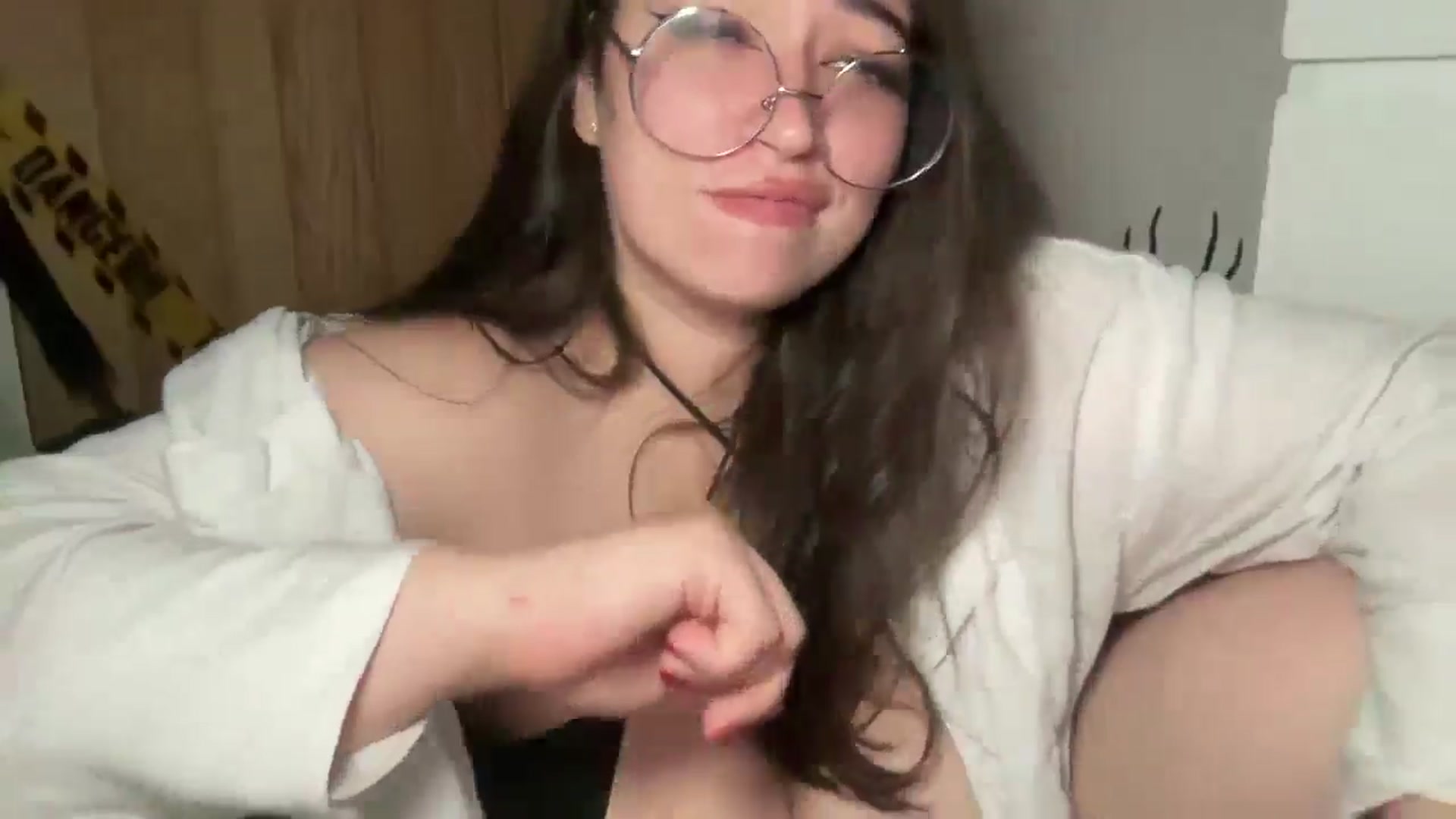 Gallery image thumbnail from Hasymura's myfreecams stream on, 10/26/2024, 23:34 image 20 of 20