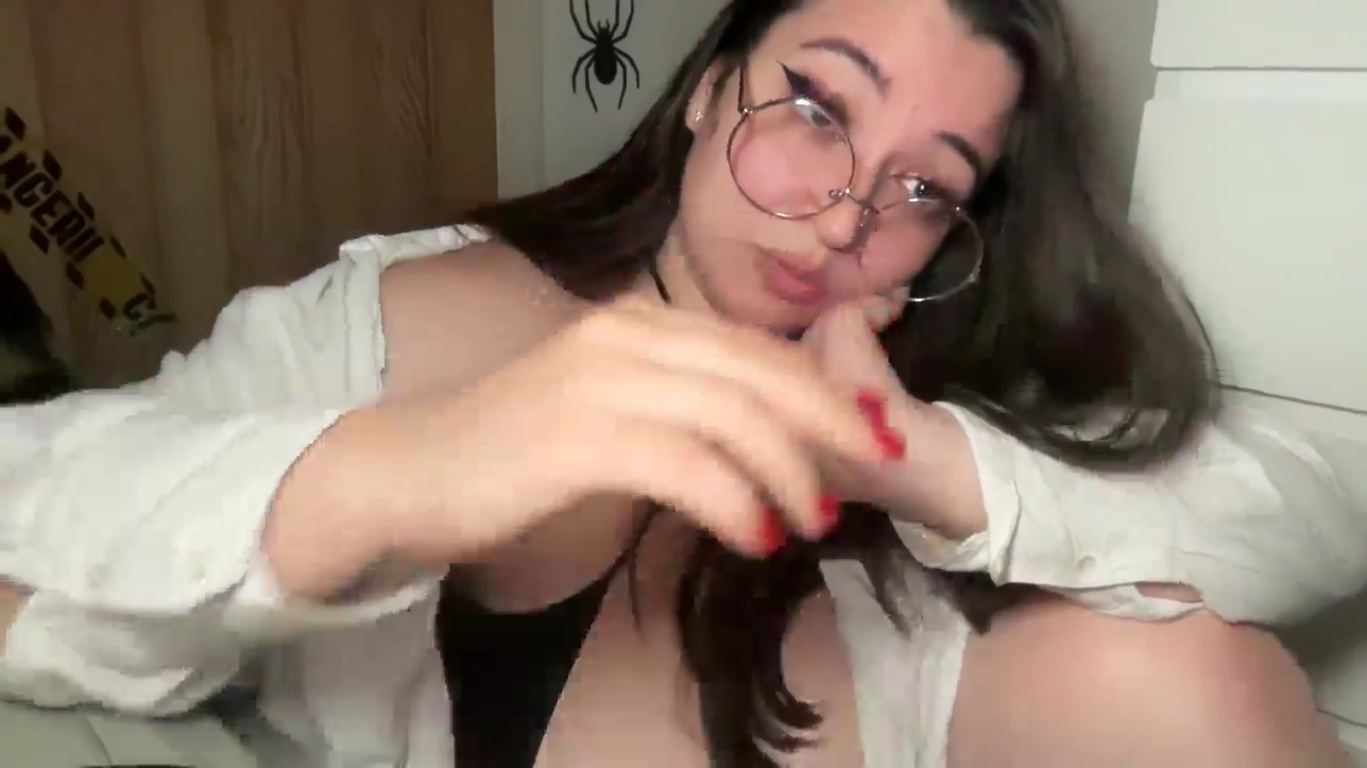 Gallery image thumbnail from Hasymura's myfreecams stream on, 10/26/2024, 23:34 image 3 of 20