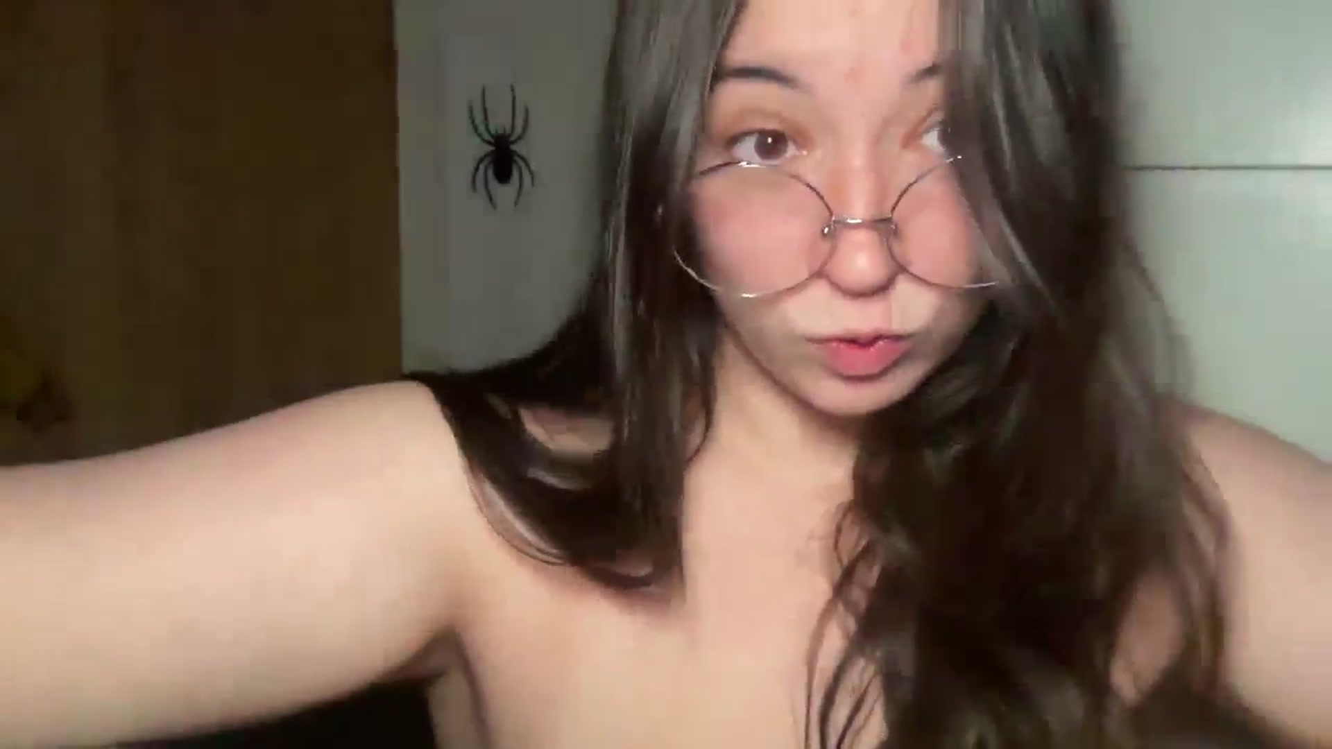 Gallery image thumbnail from Hasymura's myfreecams stream on, 10/28/2024, 03:55 image 9 of 20