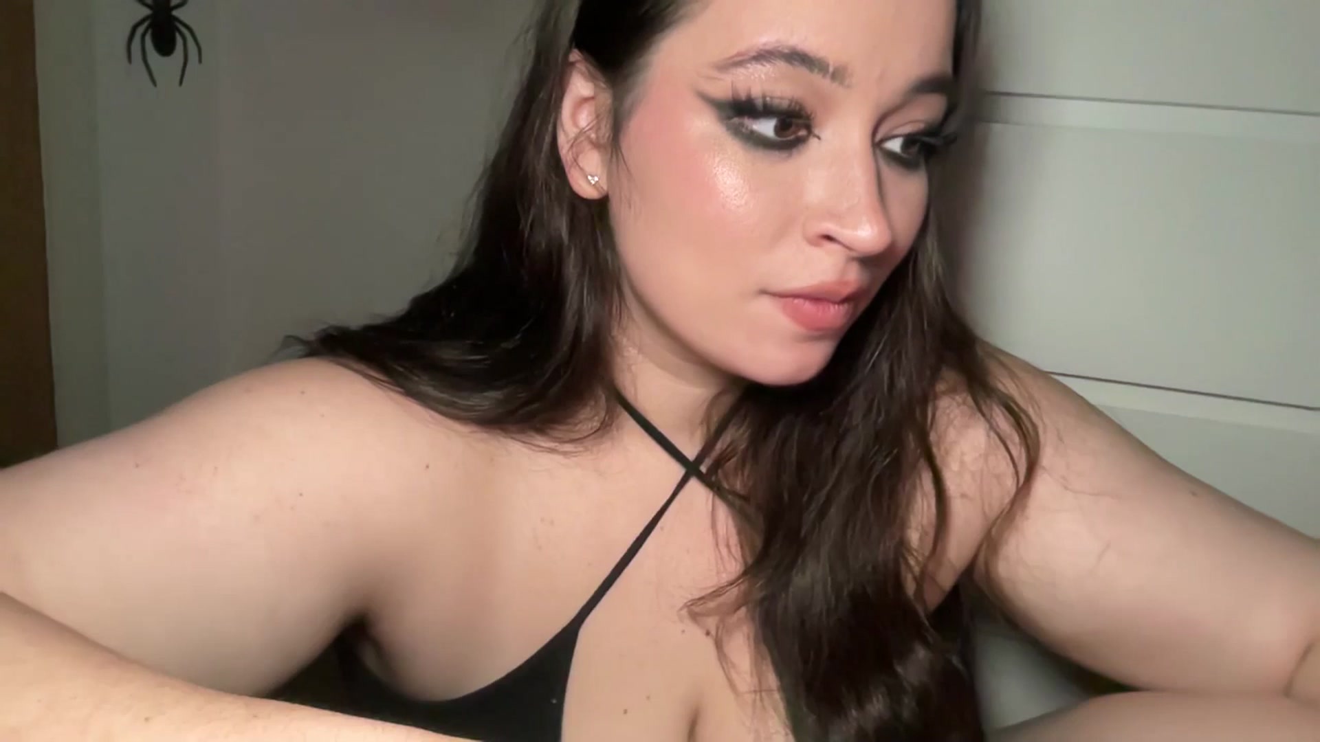 Gallery image thumbnail from Hasymura's myfreecams stream on, 10/29/2024, 01:45 image 4 of 20