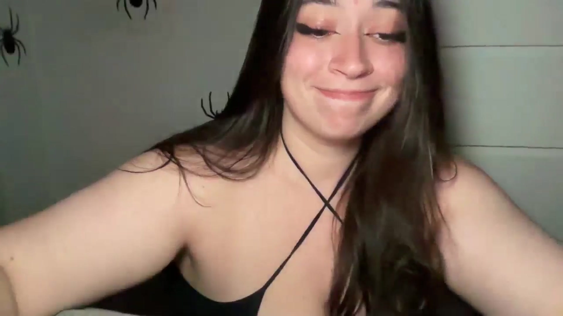 Gallery image thumbnail from Hasymura's myfreecams stream on, 10/30/2024, 02:10 image 19 of 20