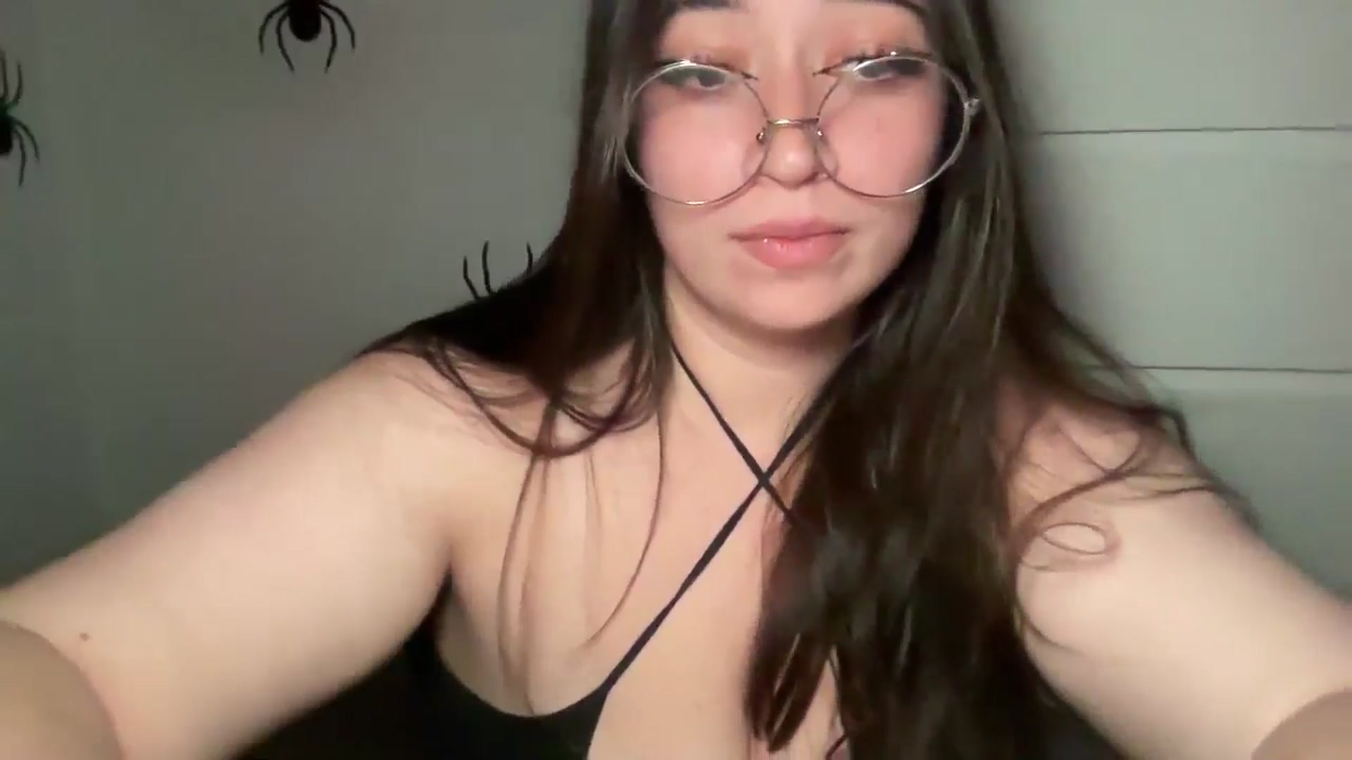 Gallery image thumbnail from Hasymura's myfreecams stream on, 10/30/2024, 02:10 image 15 of 20