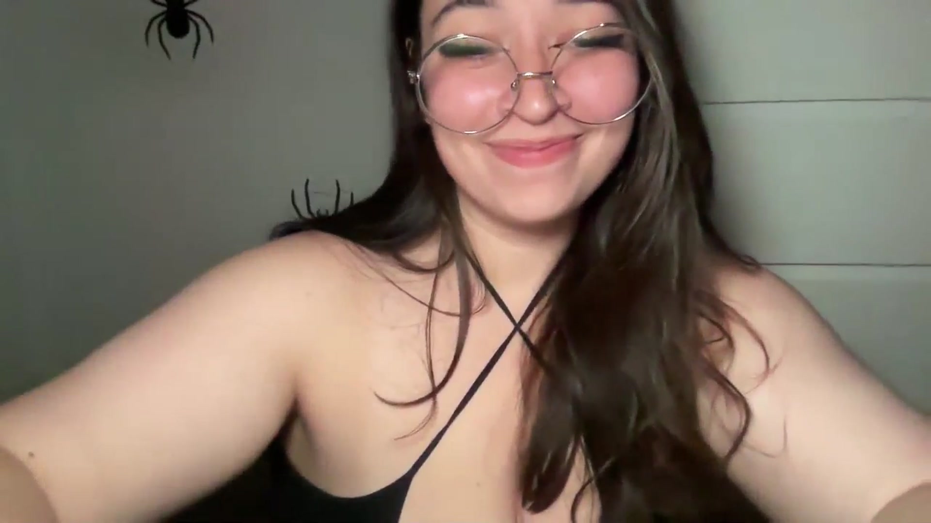 Gallery image thumbnail from Hasymura's myfreecams stream on, 10/30/2024, 02:10 image 4 of 20