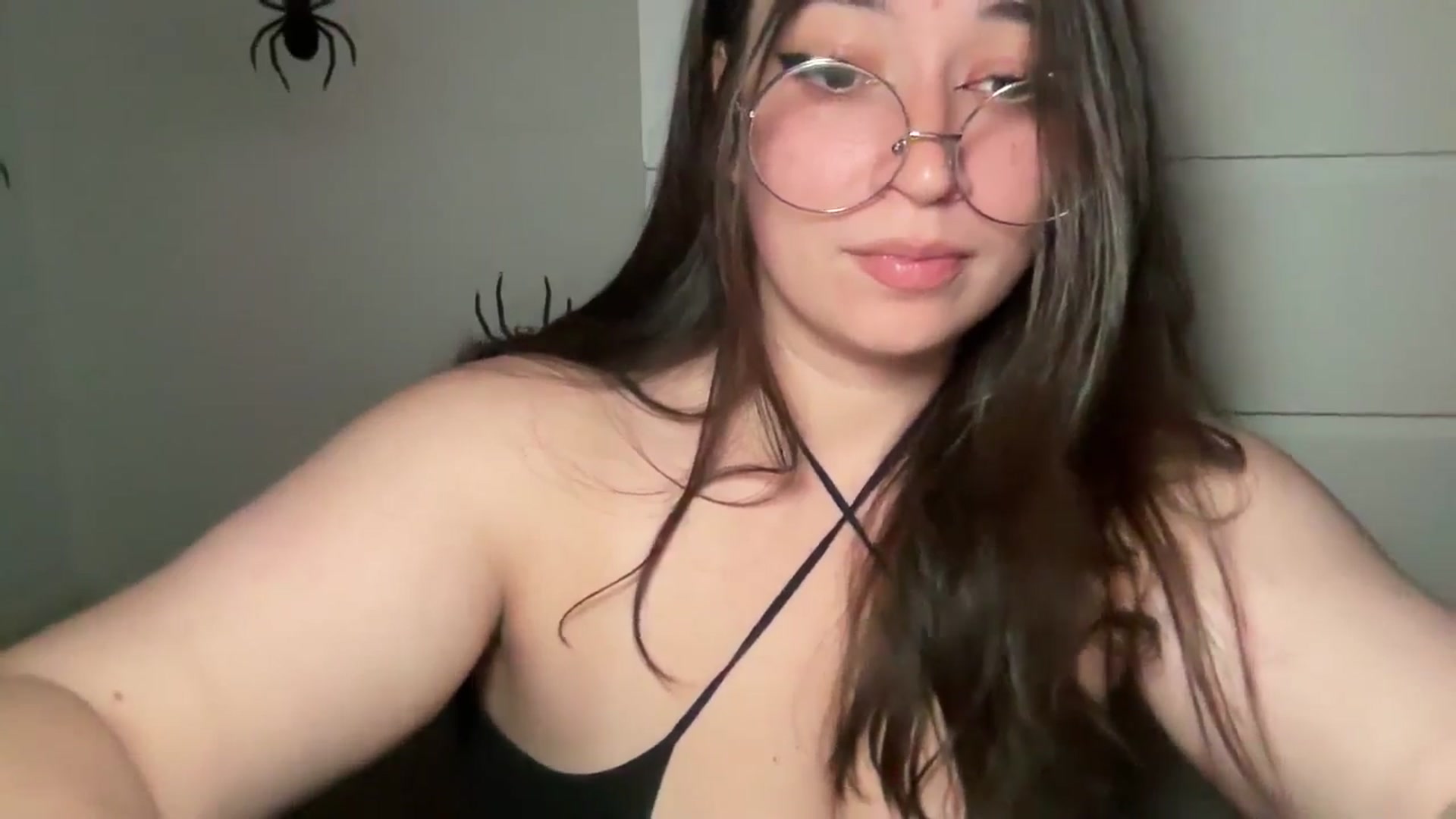 Gallery image thumbnail from Hasymura's myfreecams stream on, 10/30/2024, 02:10 image 8 of 20