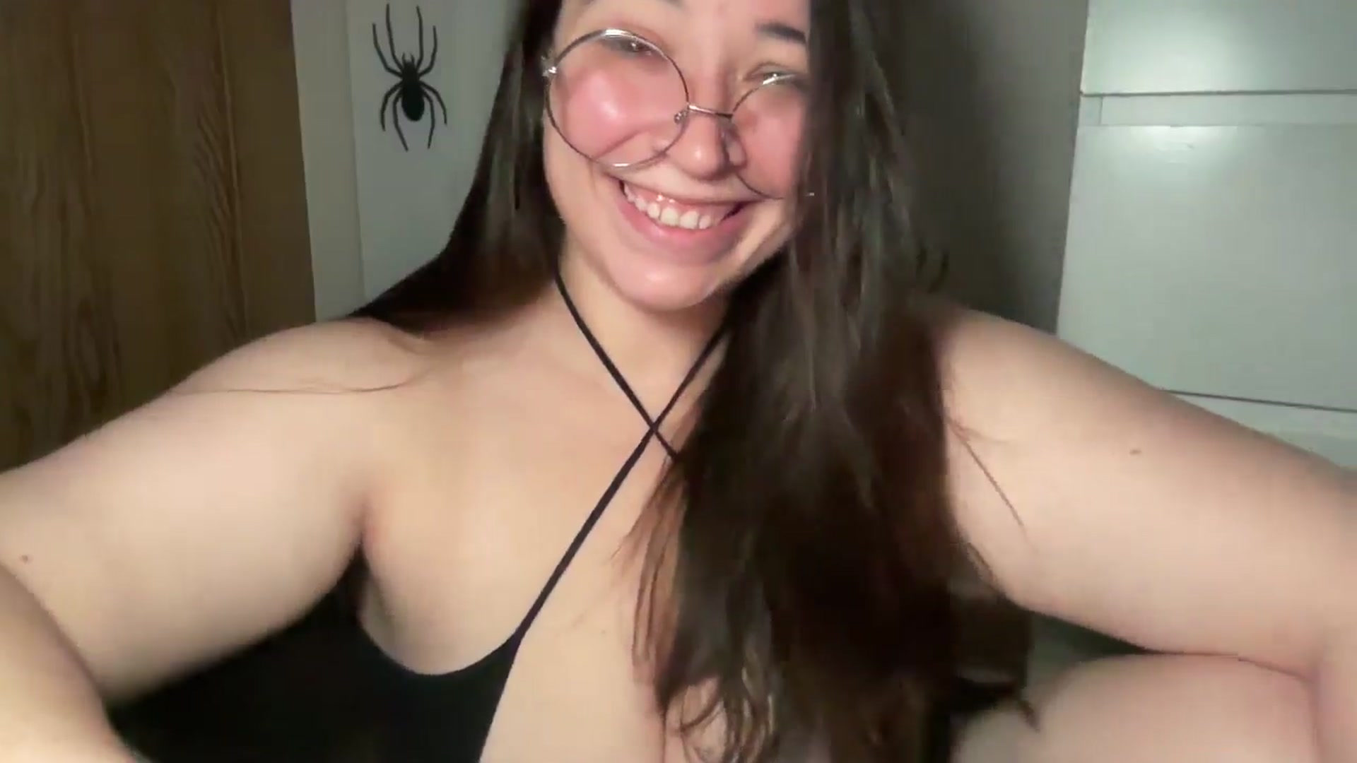 Gallery image thumbnail from Hasymura's myfreecams stream on, 10/30/2024, 17:18 image 2 of 20