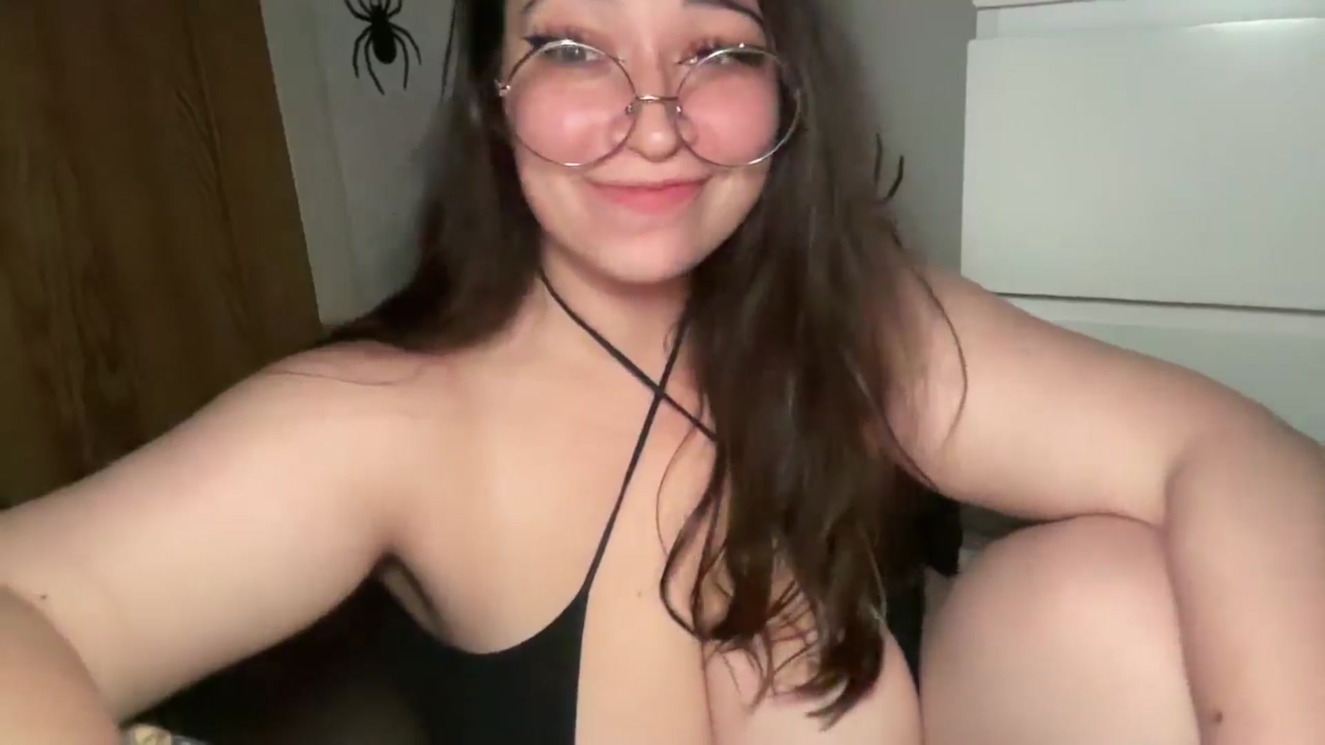 Gallery image thumbnail from Hasymura's myfreecams stream on, 11/01/2024, 24:31 image 19 of 20