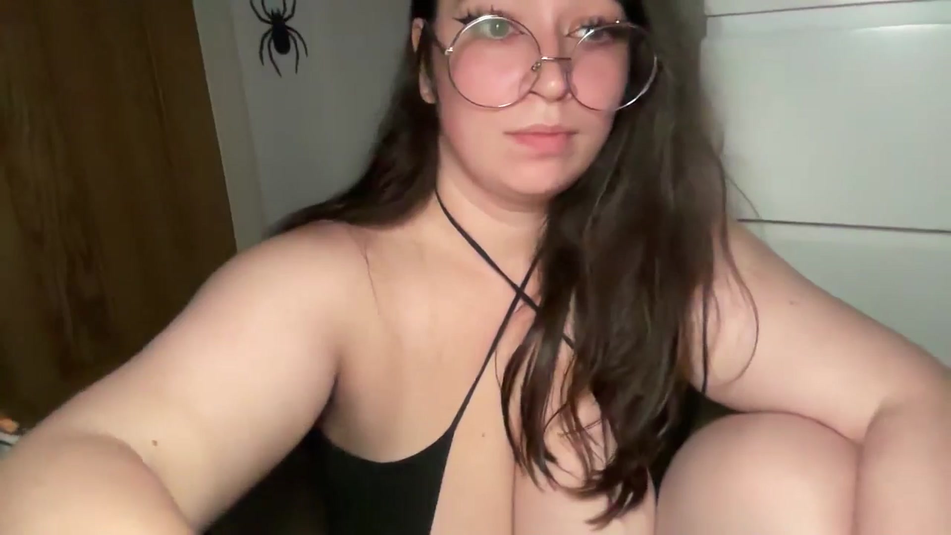 Gallery image thumbnail from Hasymura's myfreecams stream on, 11/01/2024, 24:31 image 15 of 20