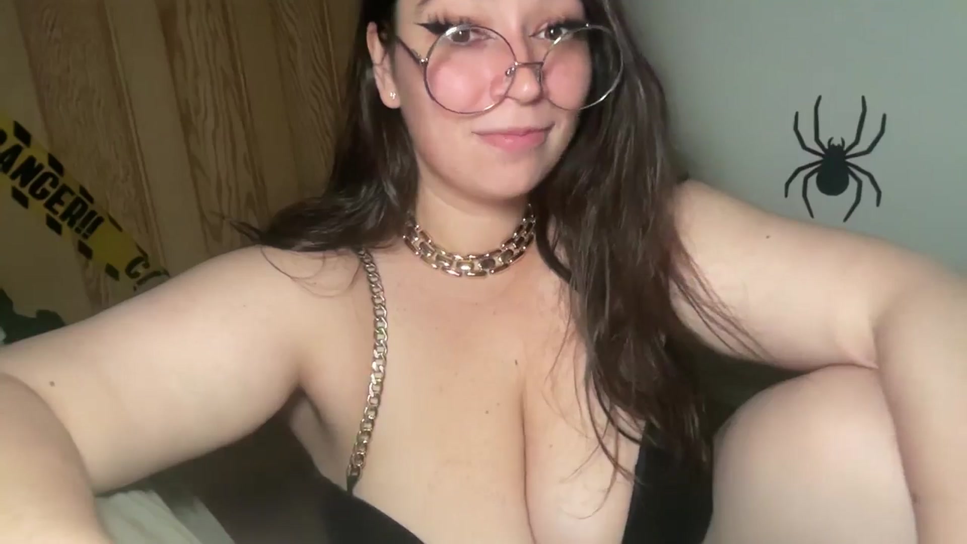 Gallery image thumbnail from Hasymura's myfreecams stream on, 11/02/2024, 23:46 image 12 of 20