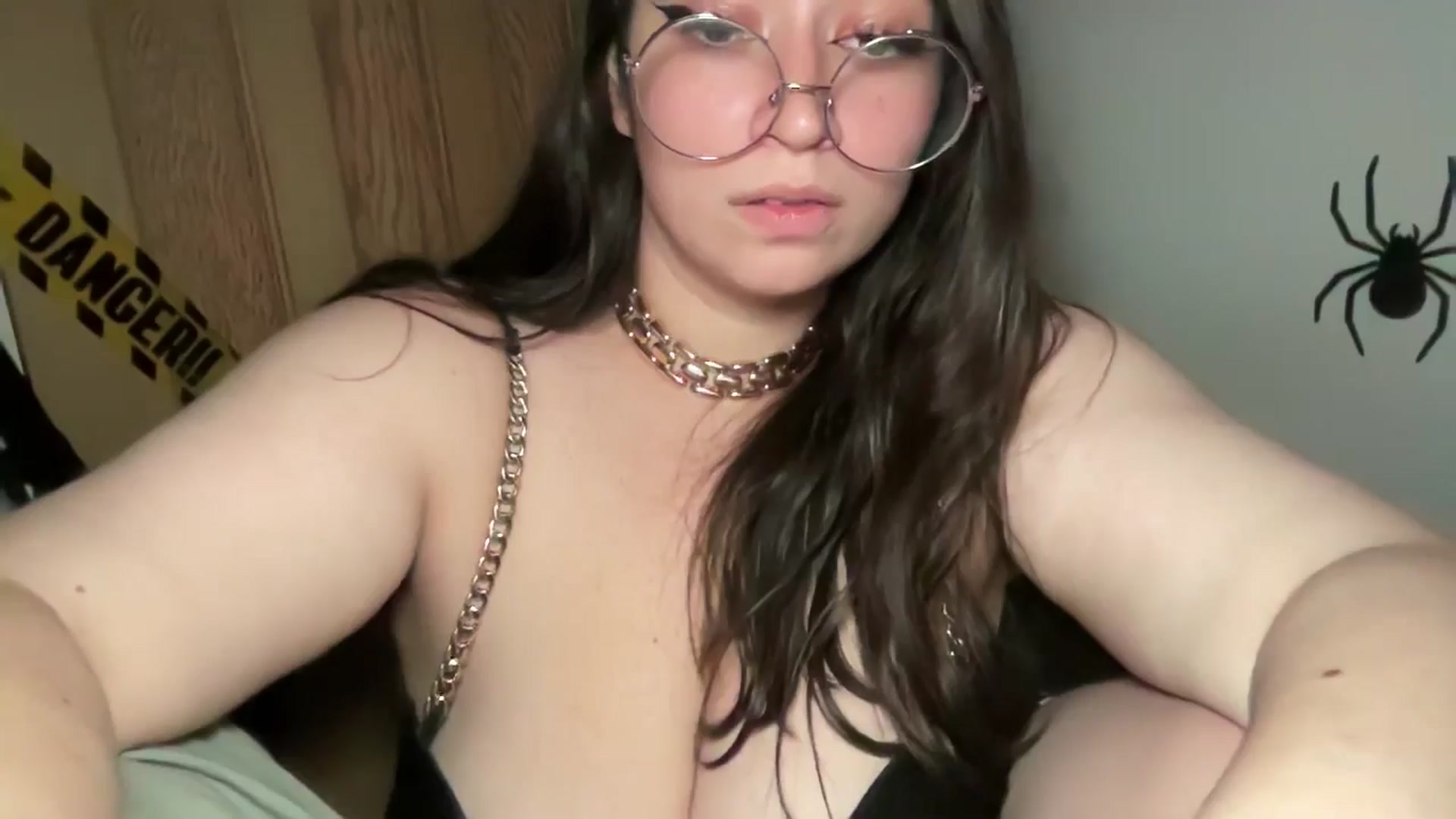 Gallery image thumbnail from Hasymura's myfreecams stream on, 11/04/2024, 24:56 image 15 of 20