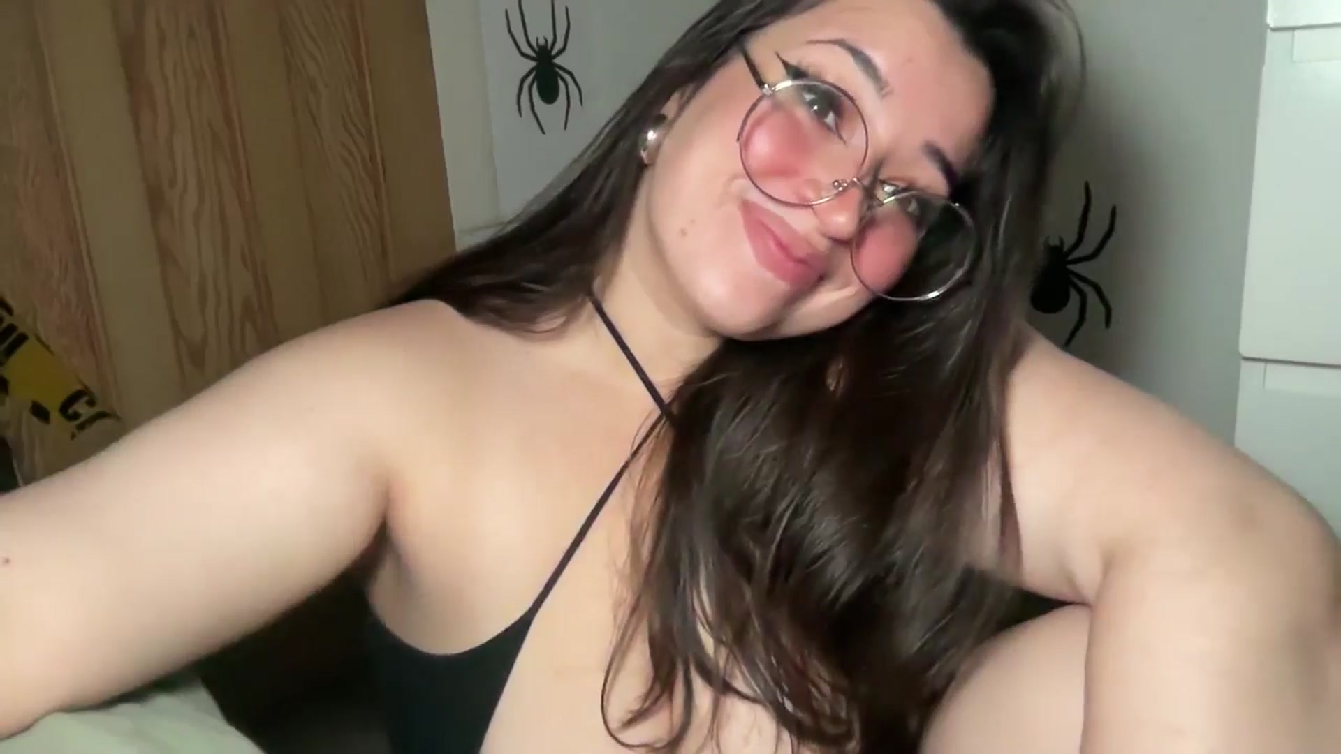 Gallery image thumbnail from Hasymura's myfreecams stream on, 11/10/2024, 23:51 image 17 of 20