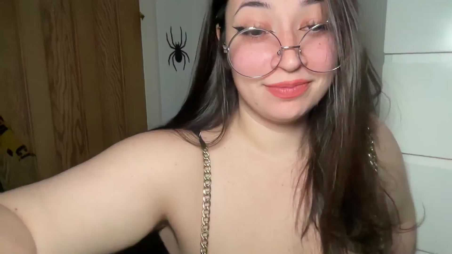 Gallery image thumbnail from Hasymura's myfreecams stream on, 11/15/2024, 24:35 image 10 of 20