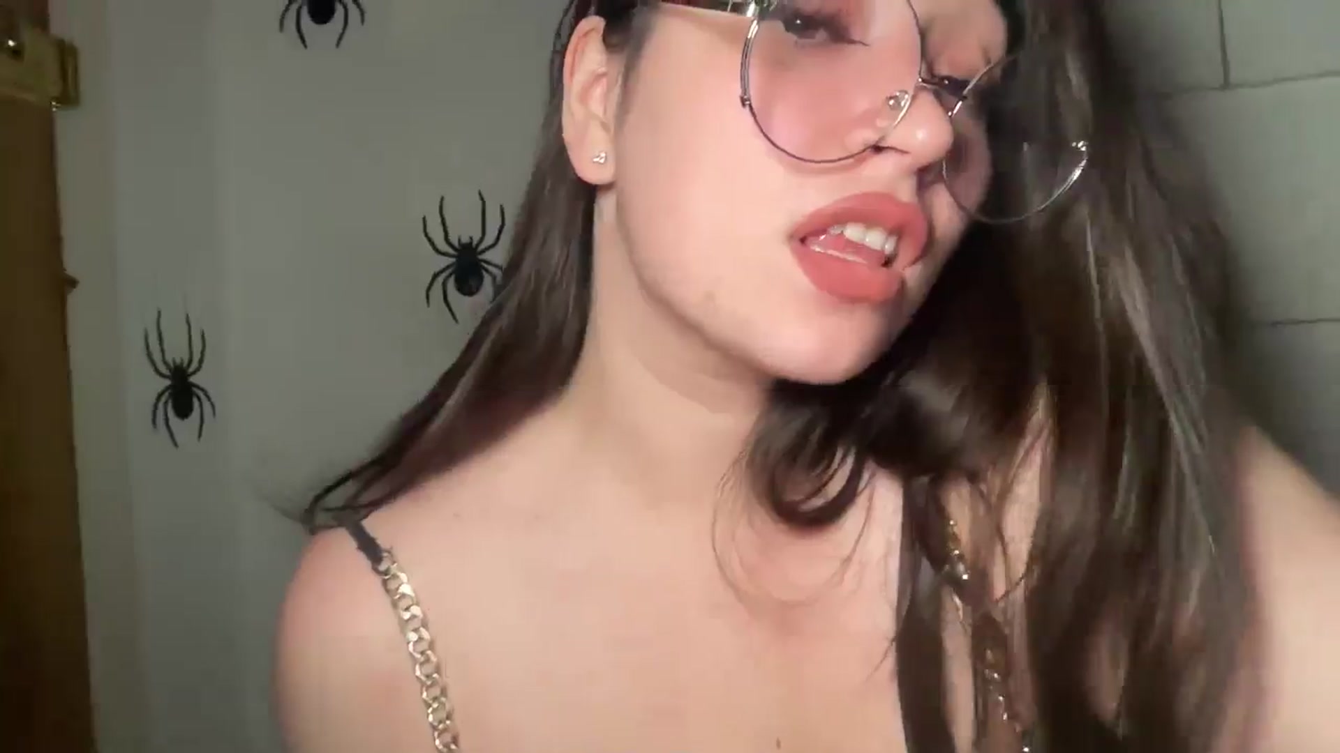 Gallery image thumbnail from Hasymura's myfreecams stream on, 11/18/2024, 01:23 image 3 of 20