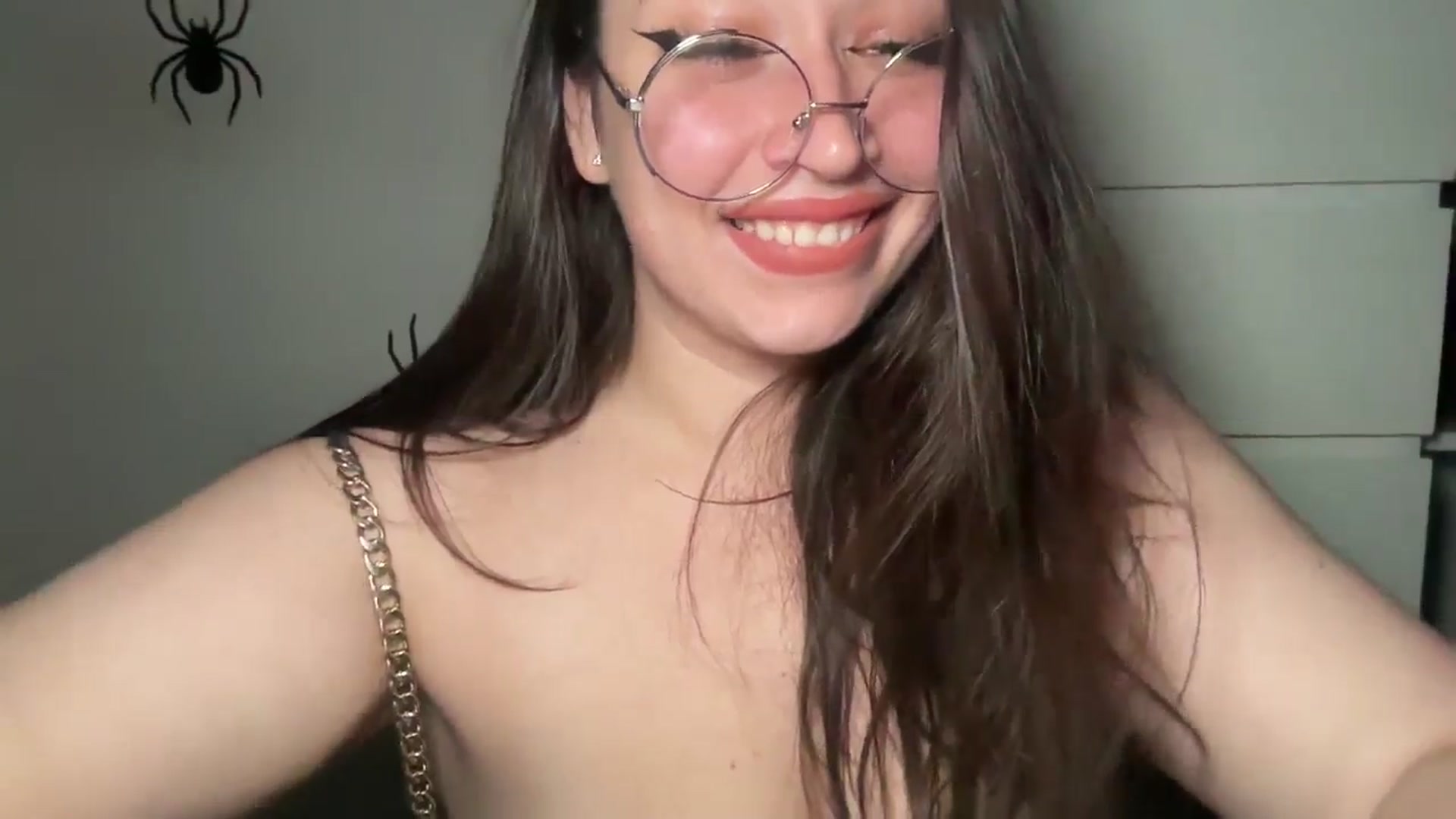 Gallery image thumbnail from Hasymura's myfreecams stream on, 11/18/2024, 01:23 image 6 of 20
