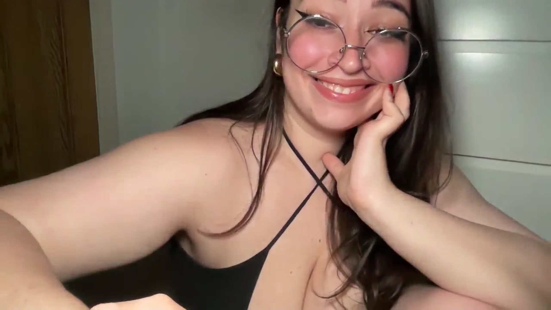 Gallery image thumbnail from Hasymura's myfreecams stream on, 11/25/2024, 24:09 image 14 of 20