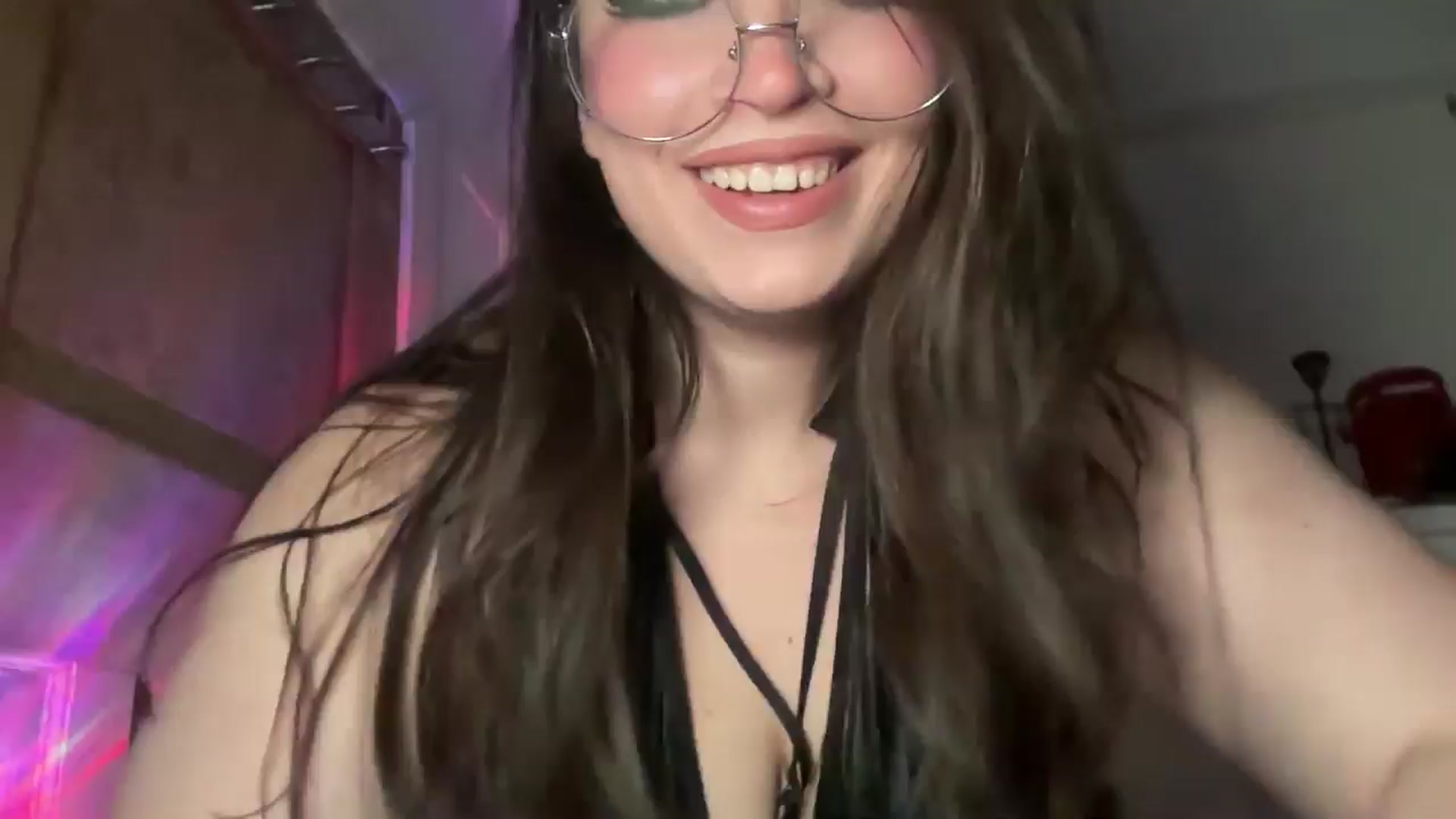 Gallery image thumbnail from Hasymura's myfreecams stream on, 12/29/2024, 21:54 image 15 of 20