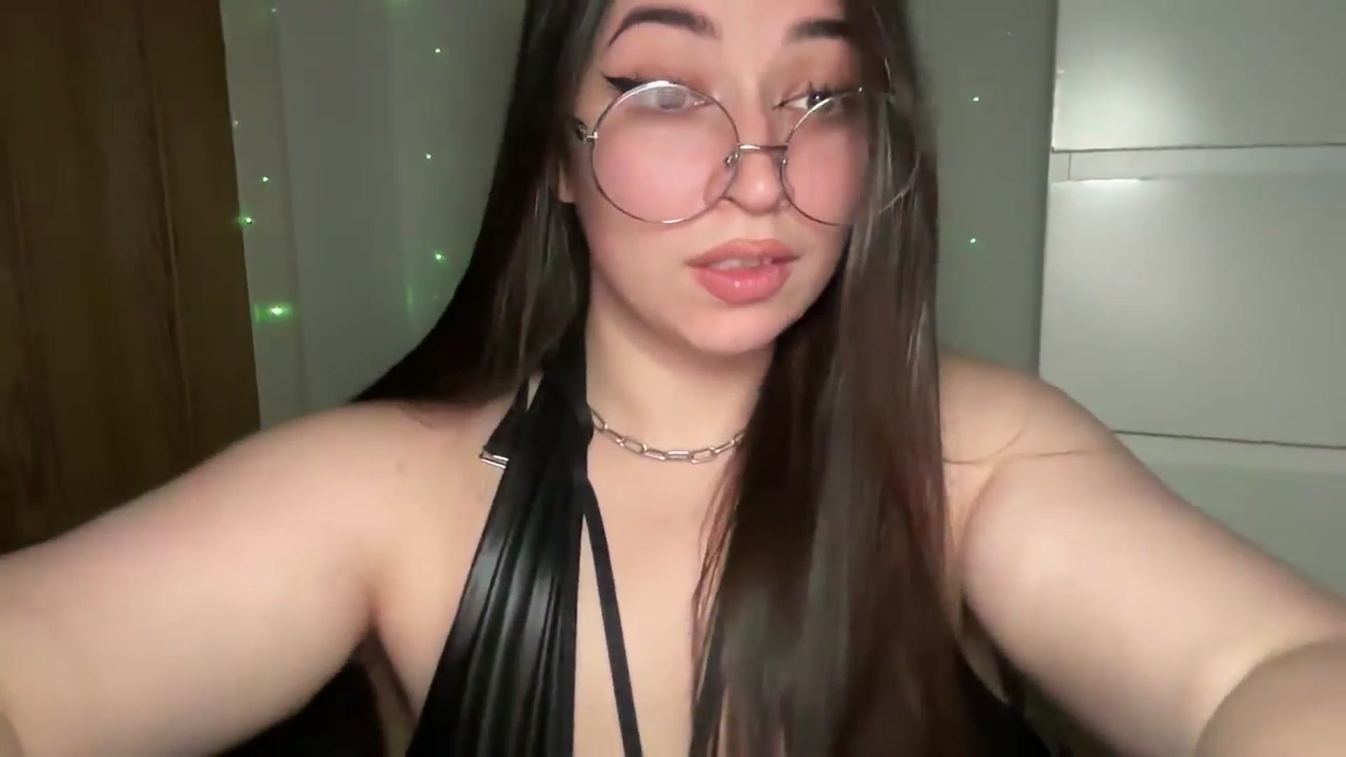 Gallery image thumbnail from Hasymura's myfreecams stream on, 01/07/2025, 02:41 image 14 of 20