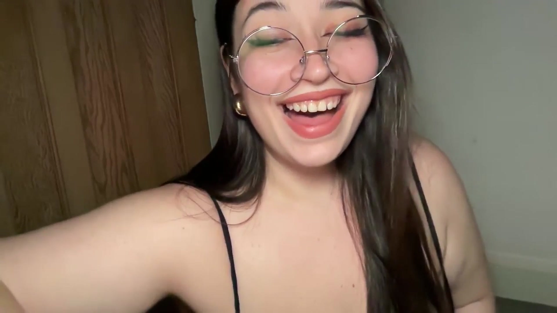Gallery image thumbnail from Hasymura's myfreecams stream on, 01/21/2025, 22:35 image 13 of 20