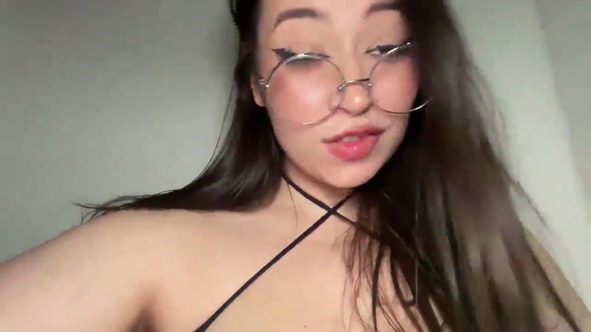 Gallery image thumbnail from Hasymura's myfreecams stream on, 01/26/2025, 22:41 image 14 of 20