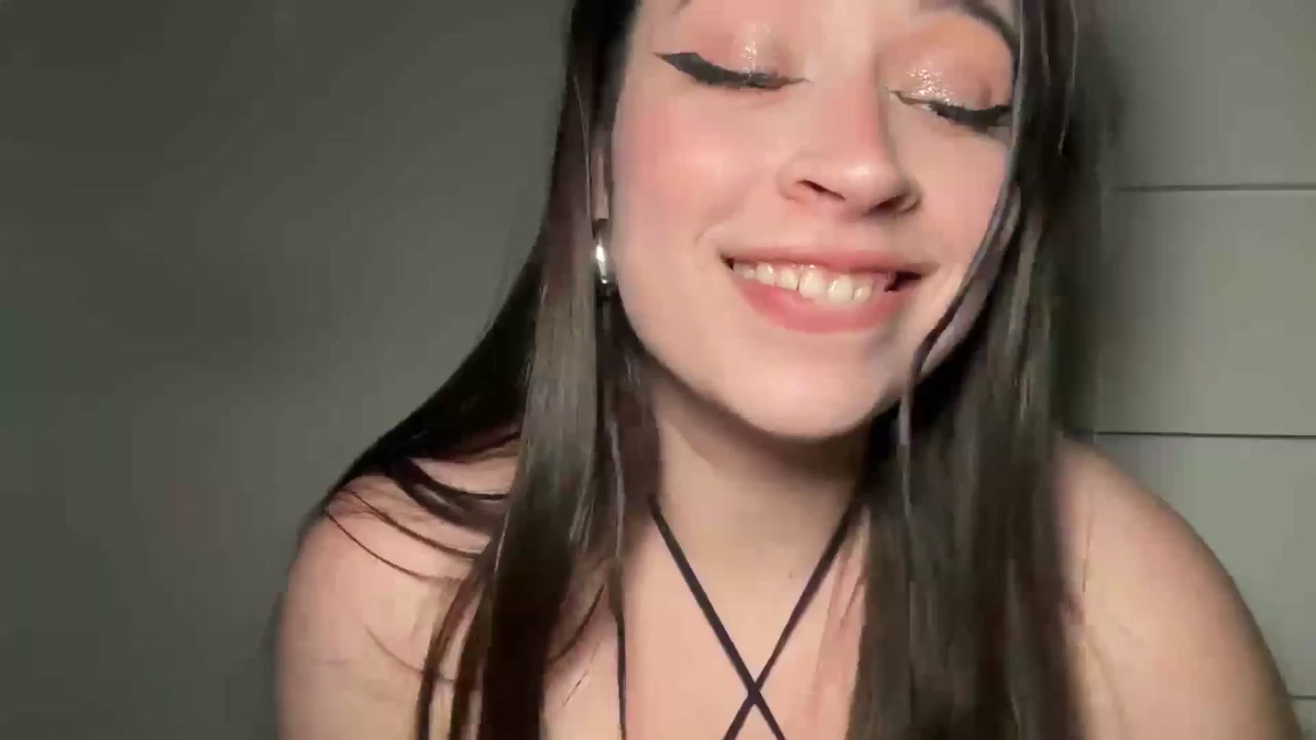 Gallery image thumbnail from Hasymura's myfreecams stream on, 02/25/2025, 21:58 image 11 of 20