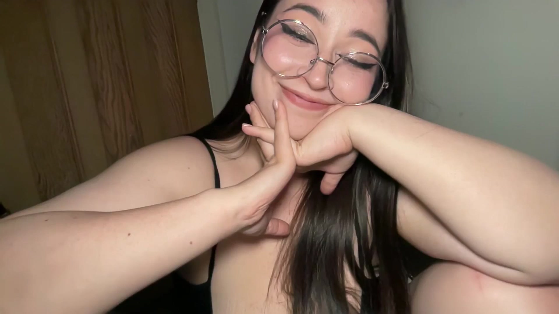 Gallery image thumbnail from Hasymura's myfreecams stream on, 02/26/2025, 23:56 image 5 of 20