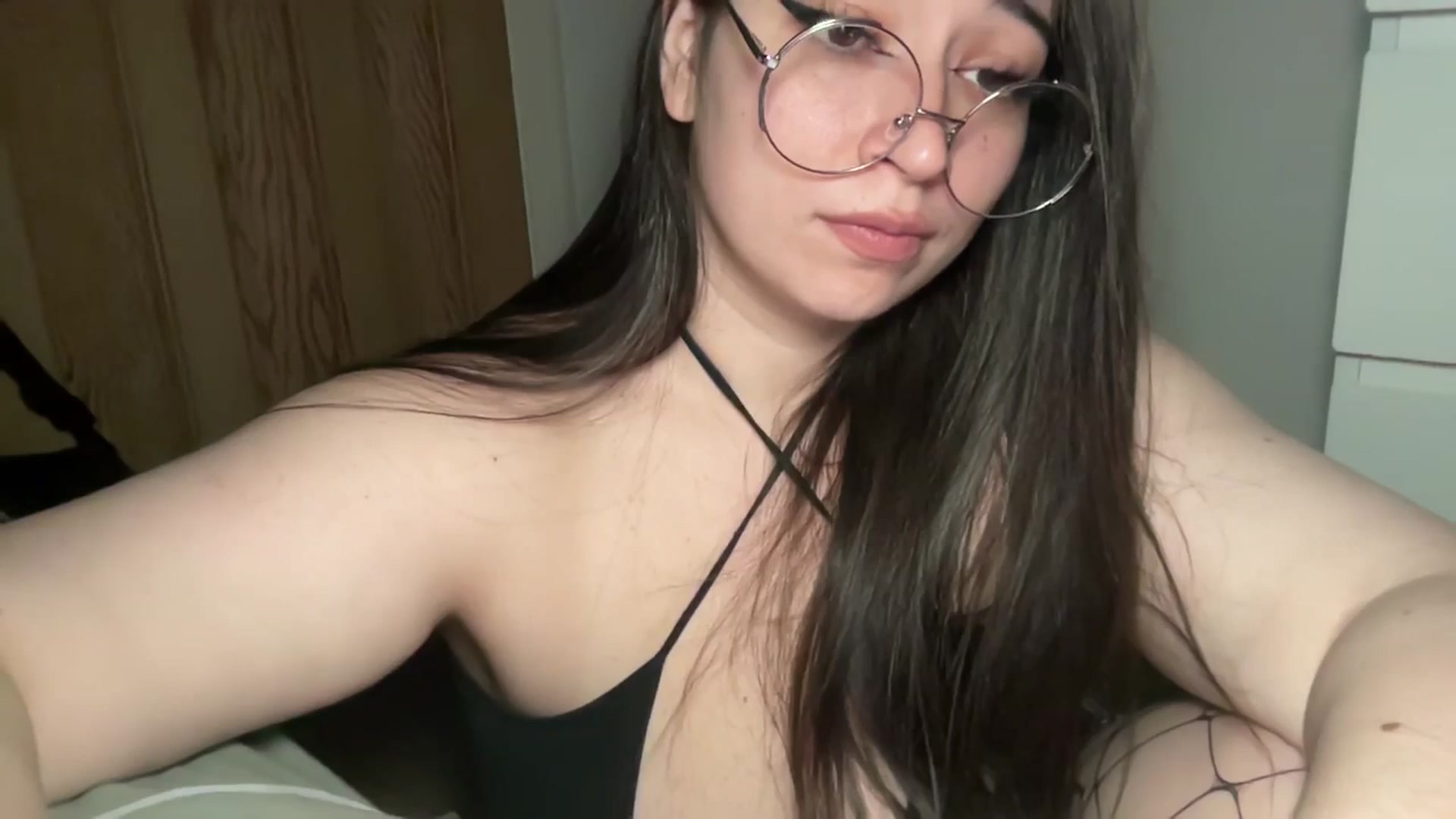 Gallery image thumbnail from Hasymura's myfreecams stream on, 03/10/2025, 01:02 image 3 of 20