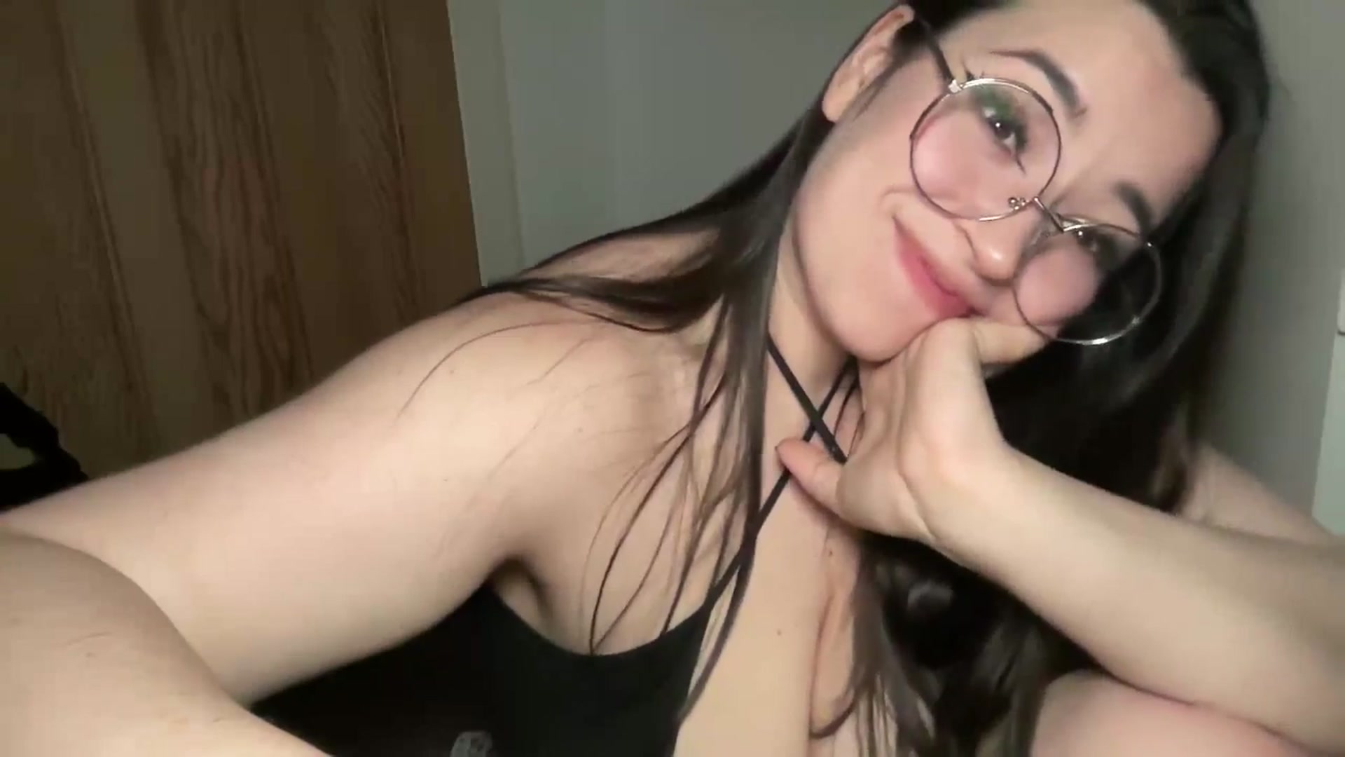 Gallery image thumbnail from Hasymura's myfreecams stream on, 03/11/2025, 24:22 image 15 of 20