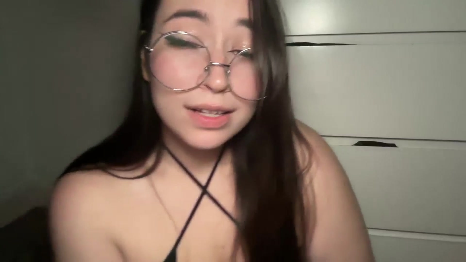Gallery image thumbnail from Hasymura's myfreecams stream on, 03/11/2025, 02:39 image 19 of 20