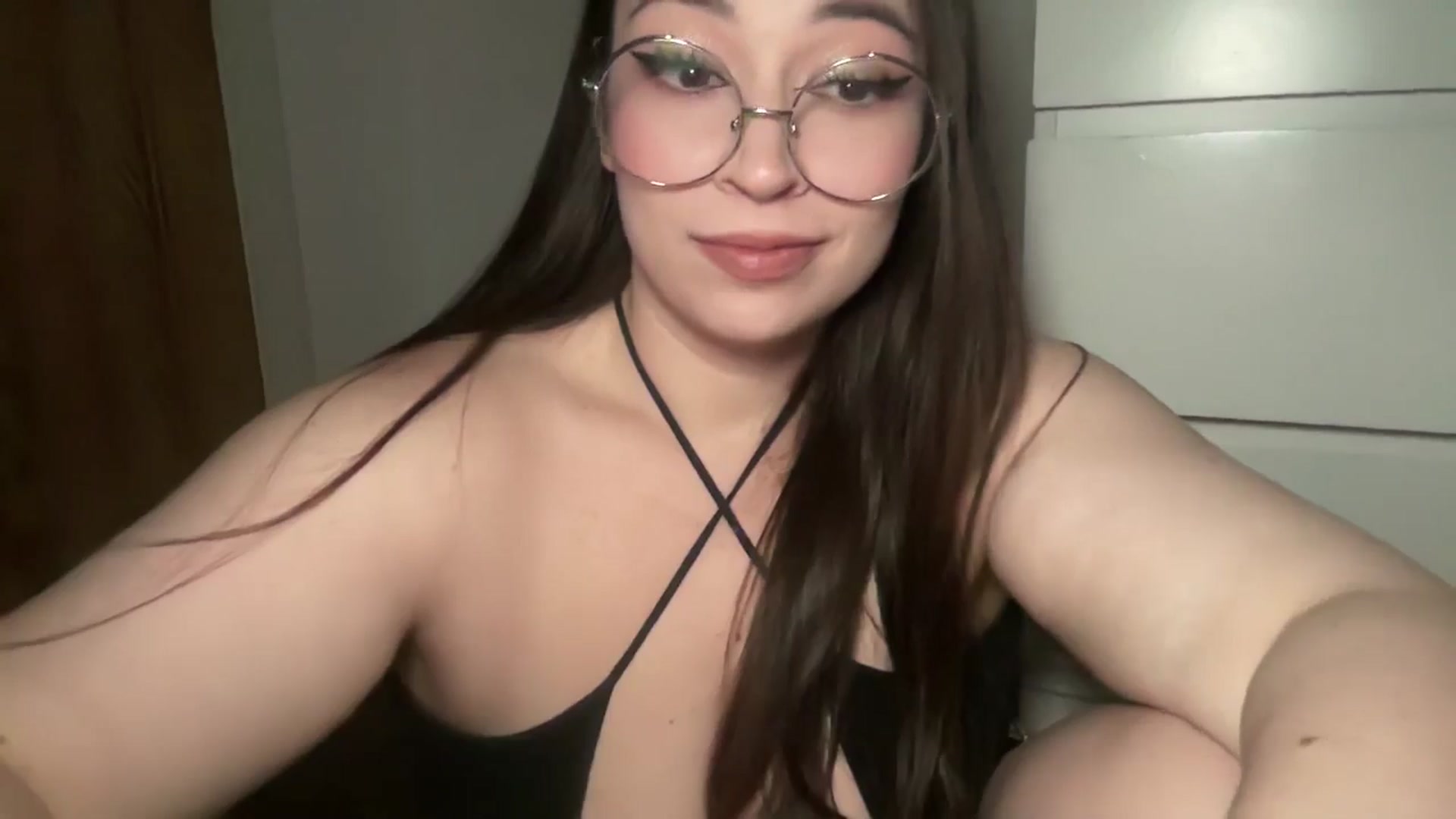 Gallery image thumbnail from Hasymura's myfreecams stream on, 03/12/2025, 22:29 image 18 of 20