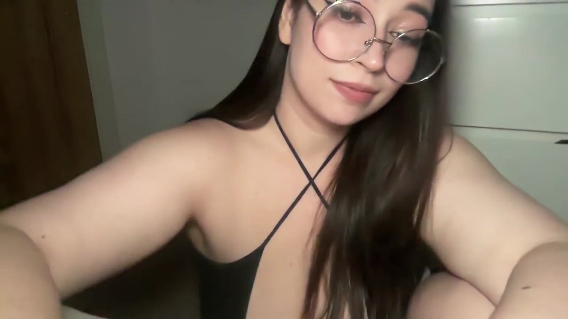 Gallery image thumbnail from Hasymura's myfreecams stream on, 03/12/2025, 23:16 image 18 of 20
