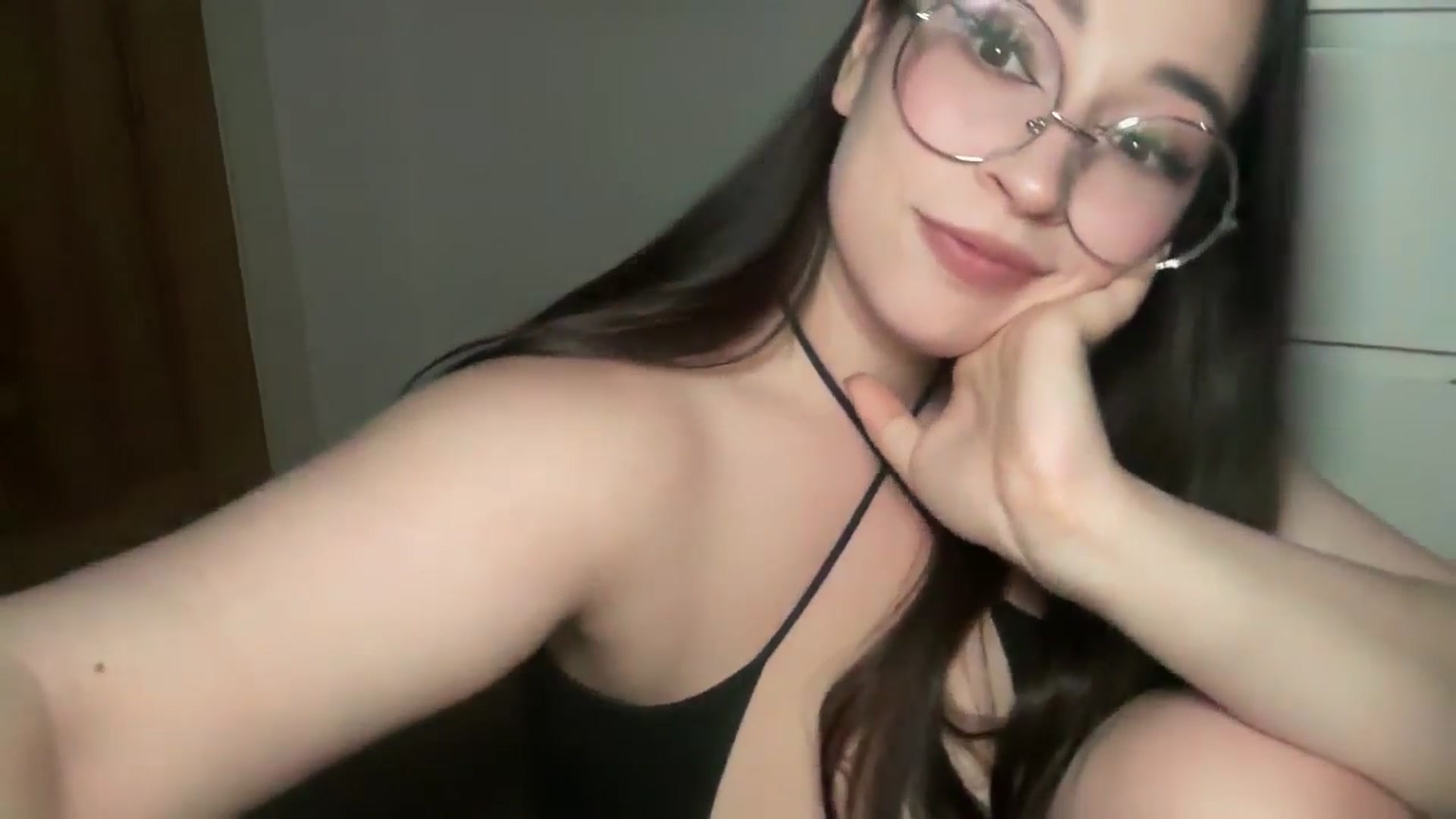 Gallery image thumbnail from Hasymura's myfreecams stream on, 03/12/2025, 23:16 image 14 of 20