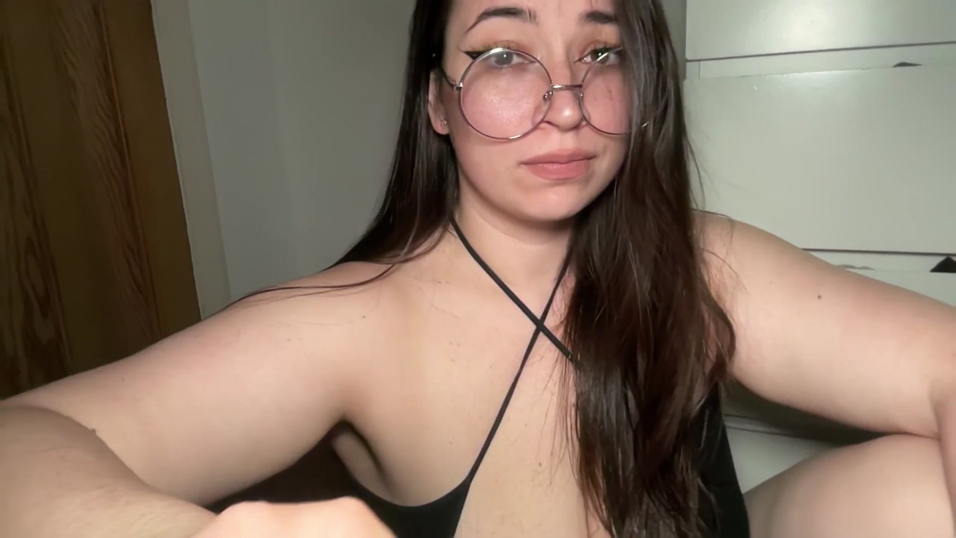 Gallery image thumbnail from Hasymura's myfreecams stream on, 03/19/2025, 23:03 image 17 of 20