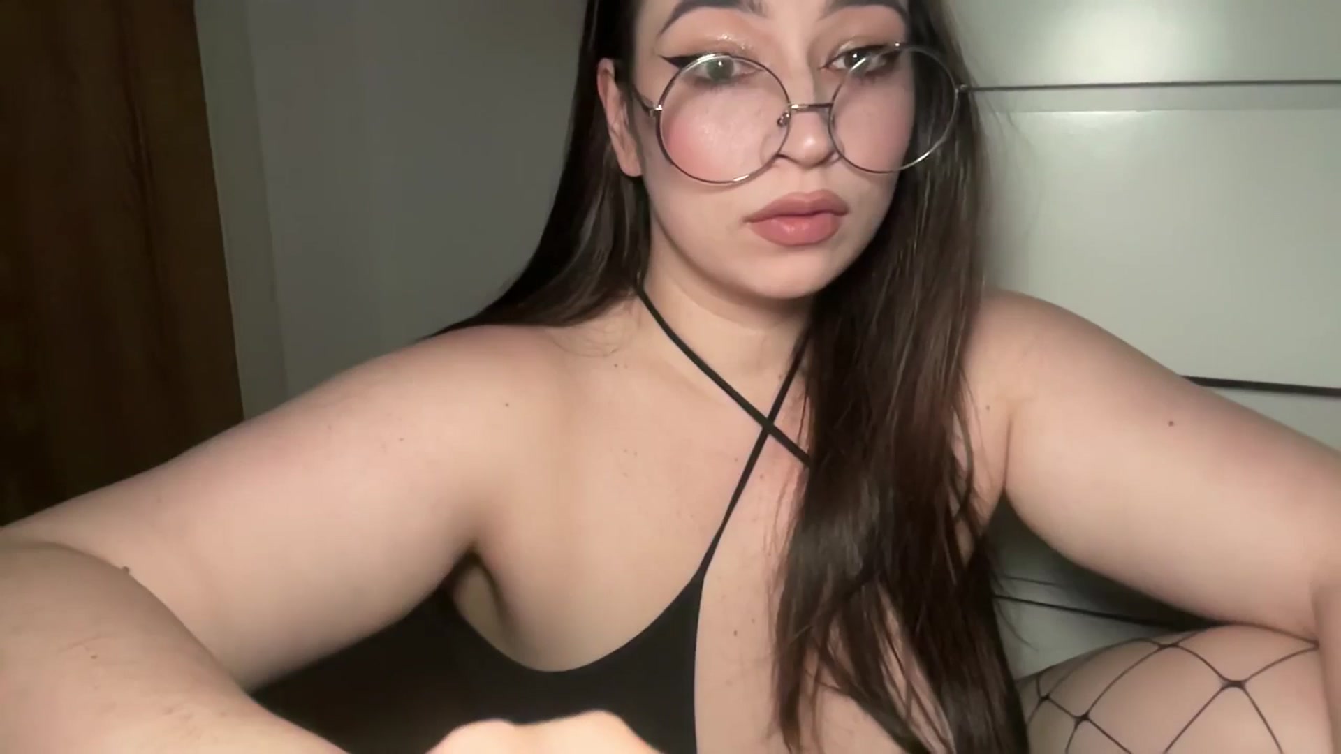 Gallery image thumbnail from Hasymura's myfreecams stream on, 03/22/2025, 22:50 image 10 of 20