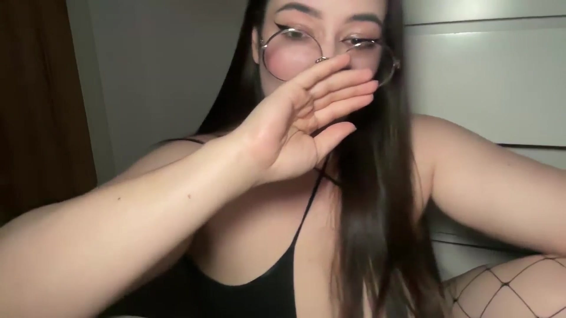 Gallery image thumbnail from Hasymura's myfreecams stream on, 03/22/2025, 23:41 image 17 of 20
