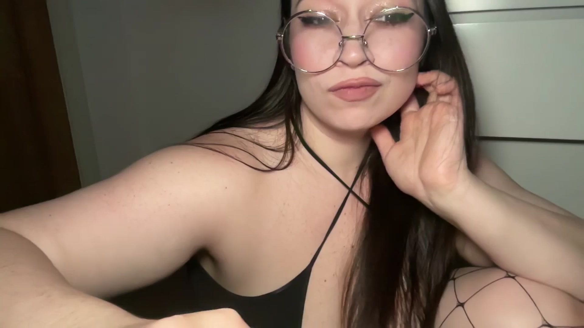 Gallery image thumbnail from Hasymura's myfreecams stream on, 03/22/2025, 23:41 image 3 of 20
